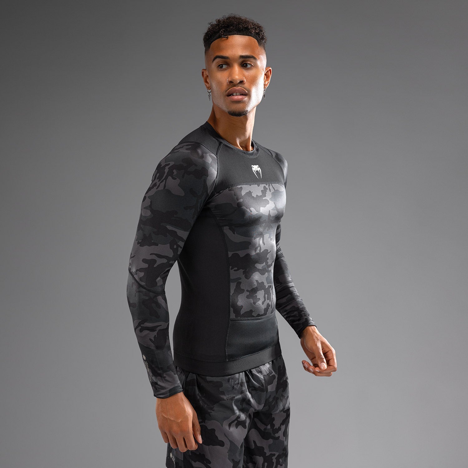 Venum G Fit Air Men's Long Sleeve Rashguard - Digital Urban Camo MMA & BJJ Training Shirt - Moisture Wicking Compression Top for Grappling, MMA, Jiu-Jitsu & Workout