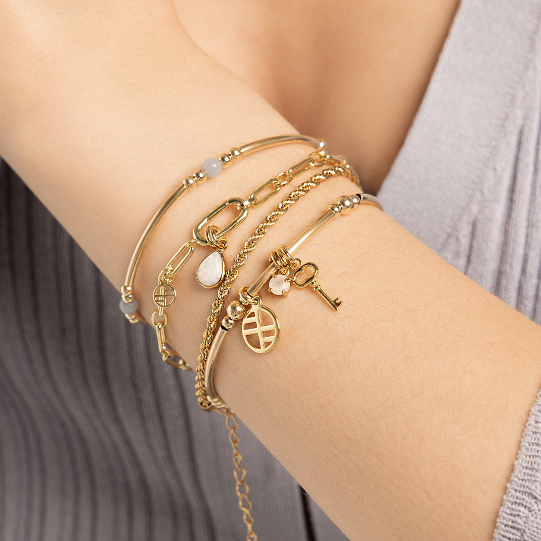 Graduation Charm Bracelet - Elegant Keepsake Gift for Graduates - Perfect for Commencement, Prom & Special Occasions