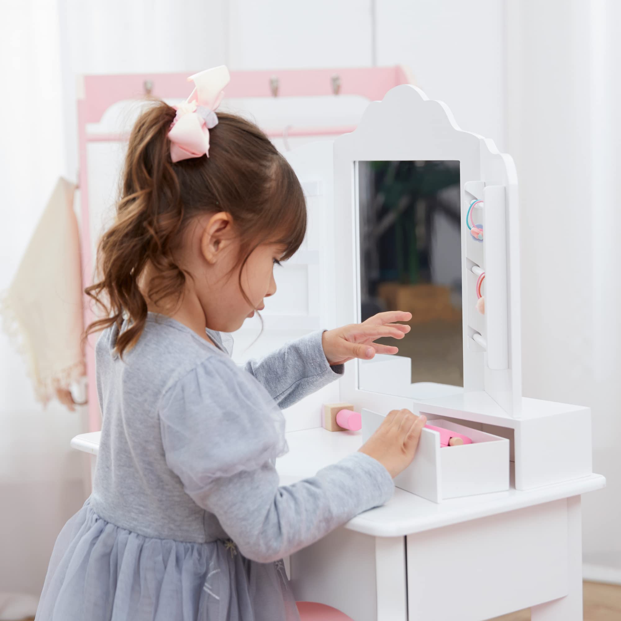Teamson Kids Little Princess Anna Medium Play Vanity Set - White Vanity Table with Mirror & Stool for Girls Bedroom, Birthday Gift, Pretend Play & Dress Up