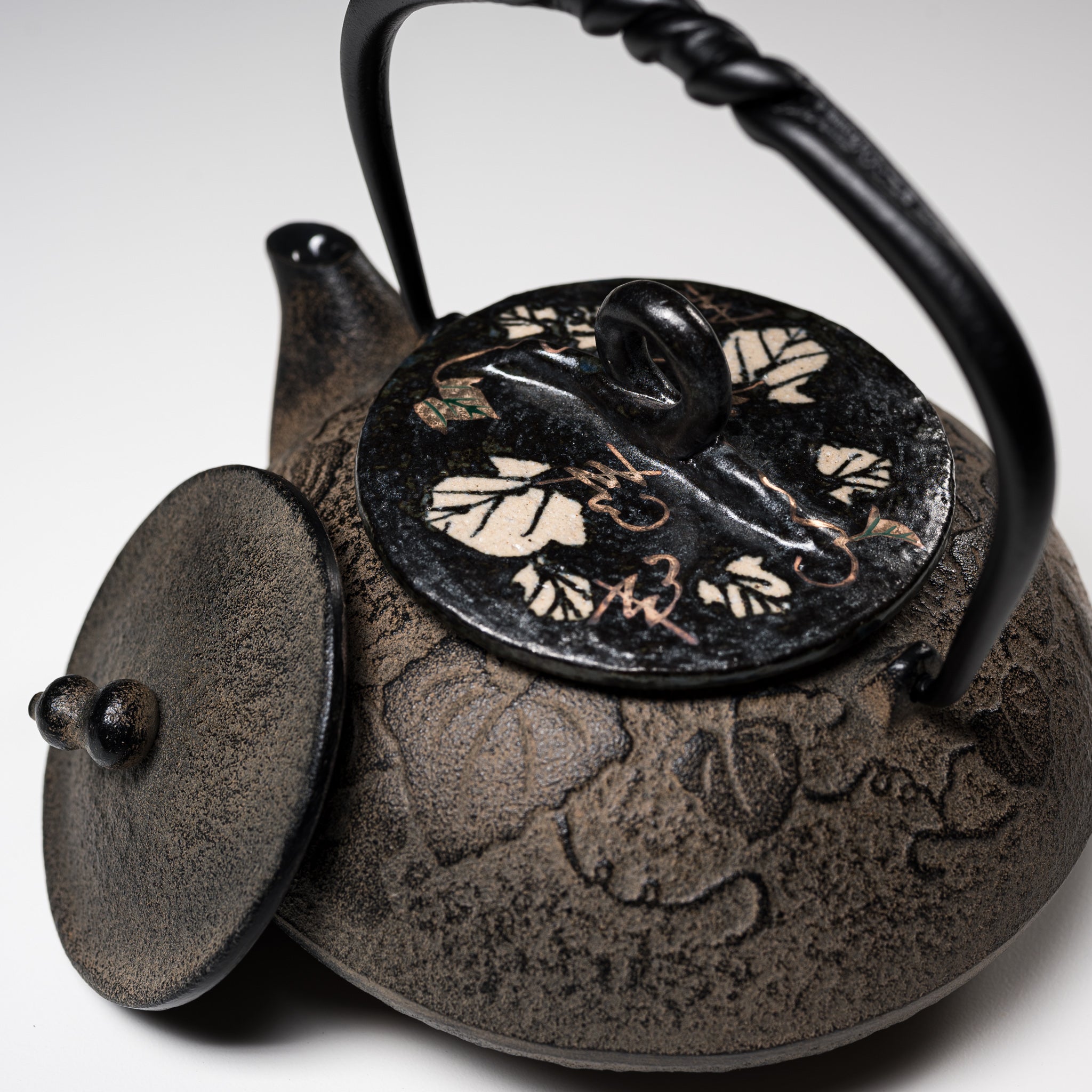 Premium Japanese Kyo Kiyomizu Ware Cast Iron Teapot - Authentic Nambu Ironware, 510ml (17oz) Hyotan Style for Perfect Tea Brewing - Ideal for Matcha, Sencha & Home Tea Ceremonies