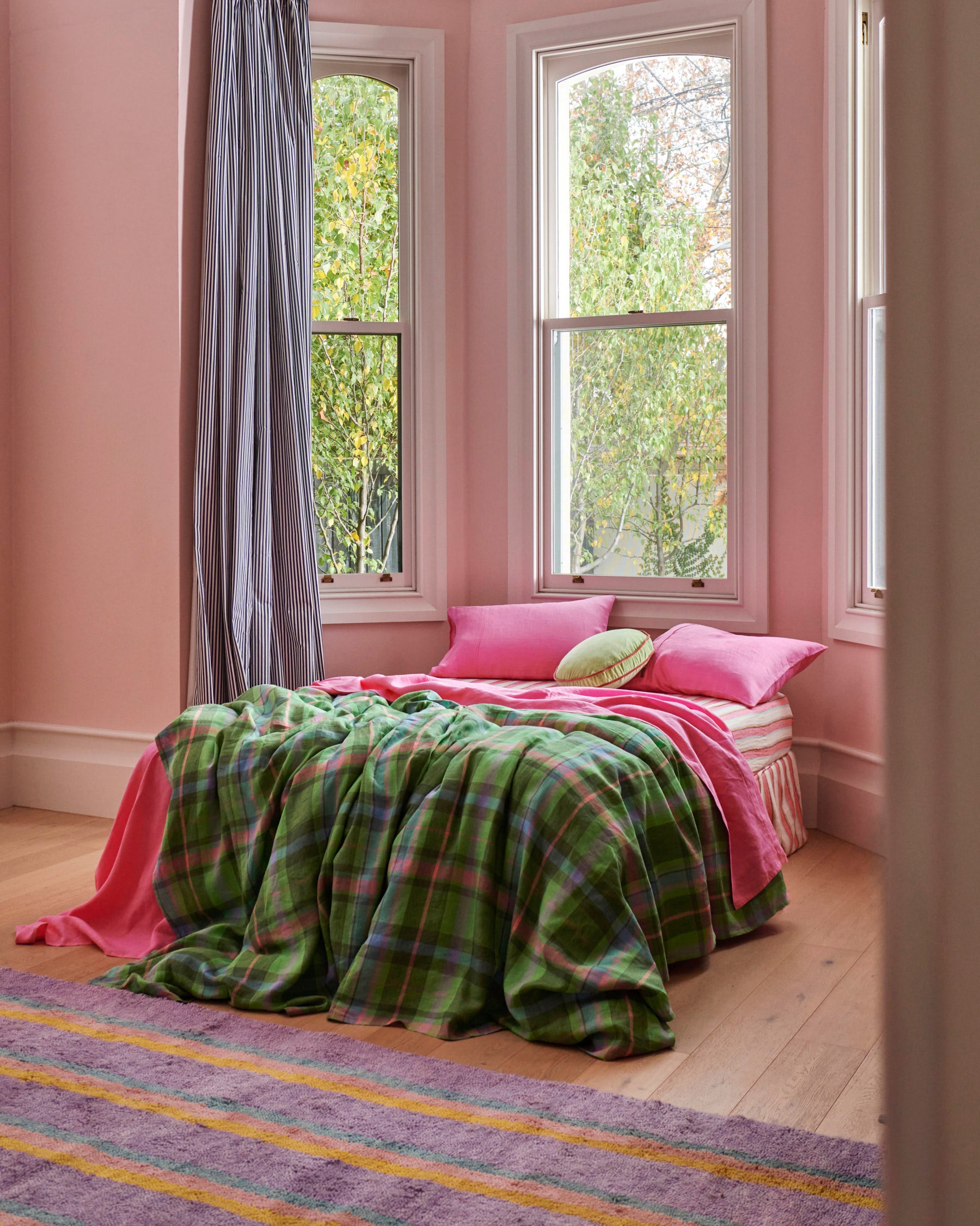 Premium Aurora Pink Linen Pillowcases - Soft & Breathable 100% Flax Linen Bedding Set (Standard/Queen/King) for Comfortable Sleep & Home Decor