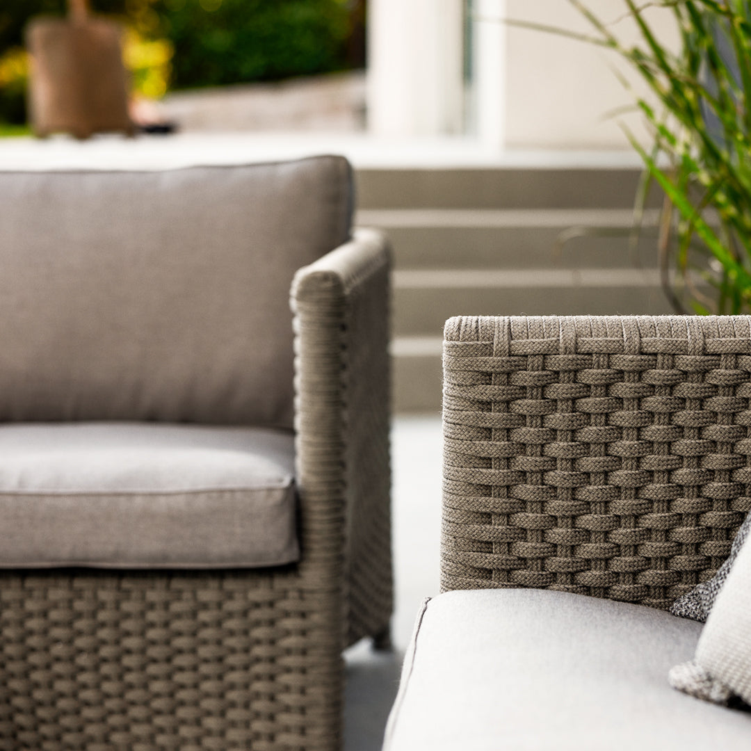 Premium Diamond 3-Seater Outdoor Patio Sofa Set - Waterproof Wicker Rattan Furniture for Garden, Poolside & Backyard Relaxation