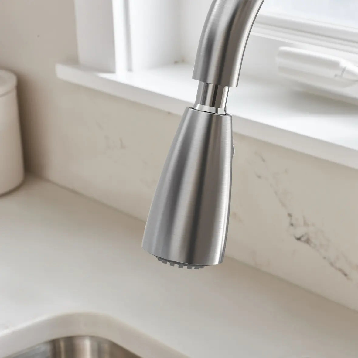 Colony PRO Single Handle Pull Down Dual Spray Kitchen Faucet - 1.5 GPM/5.7 LPM Low Flow, Lead-Free Brushed Nickel - Perfect for Modern Kitchens & Easy Dishwashing