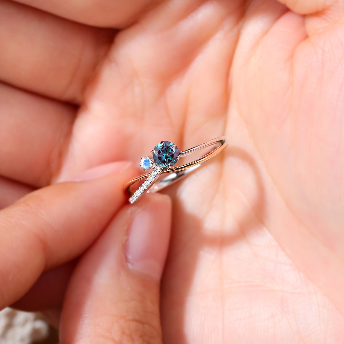 5mm Dainty Round Alexandrite Ring | Unique Moonstone Engagement Ring | Split Shank June Birthstone Wedding Band for Women | Perfect for Proposals, Anniversaries & Special Occasions