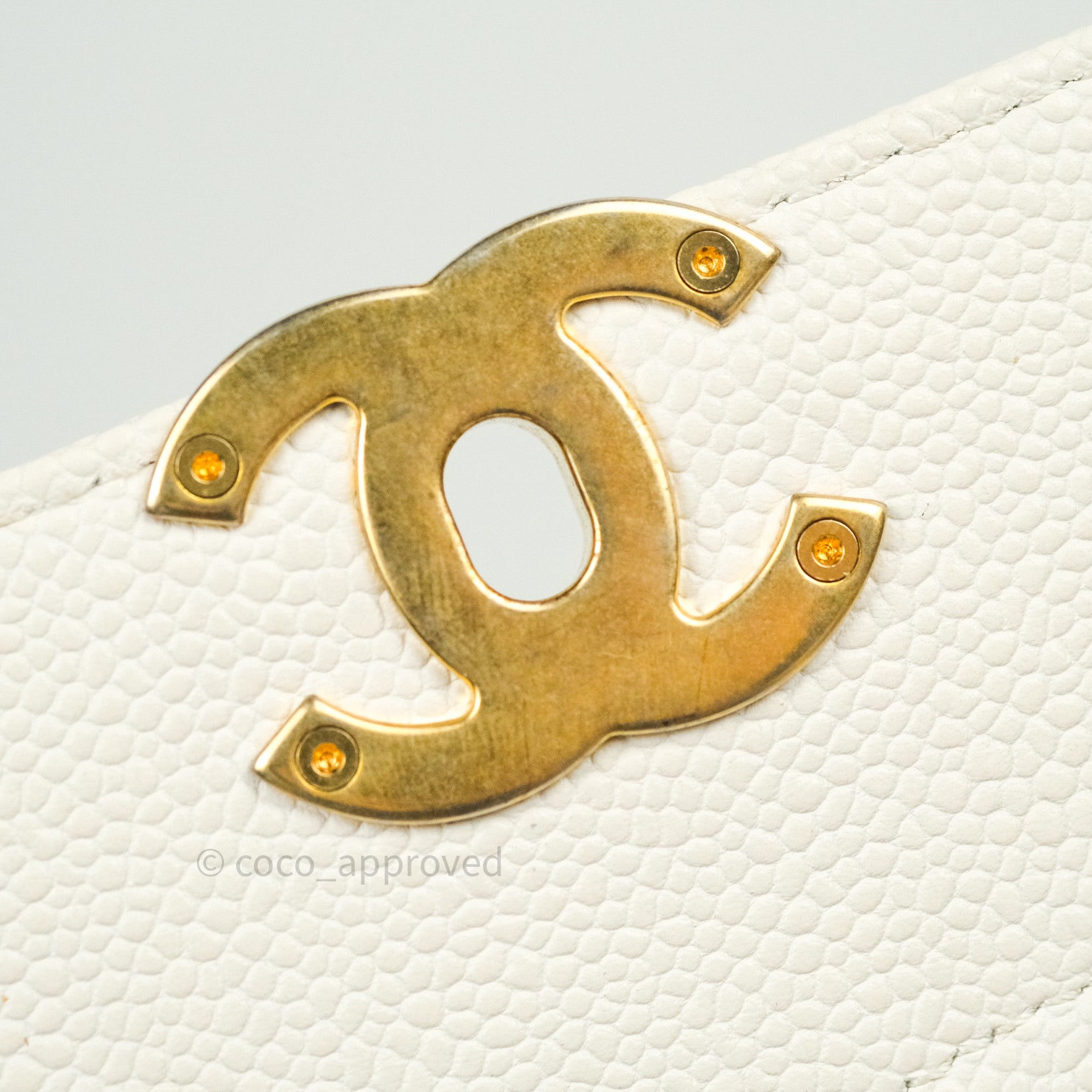 Chanel Chic Affinity Medium Grained Calfskin Handbag with White Gold Hardware - Luxury Designer Crossbody Bag for Women, Perfect for Parties & Evening Events