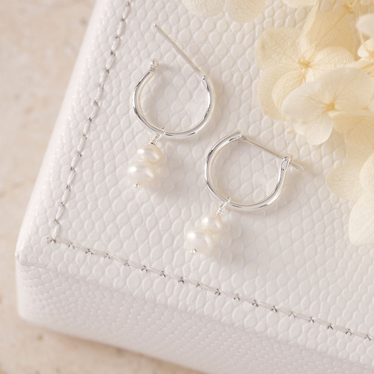 Unity Pearl Hoops - Elegant Pearl Earrings for Women, 925 Sterling Silver Hoop Earrings, Hypoallergenic & Tarnish Resistant | Perfect for Weddings, Parties & Everyday Wear