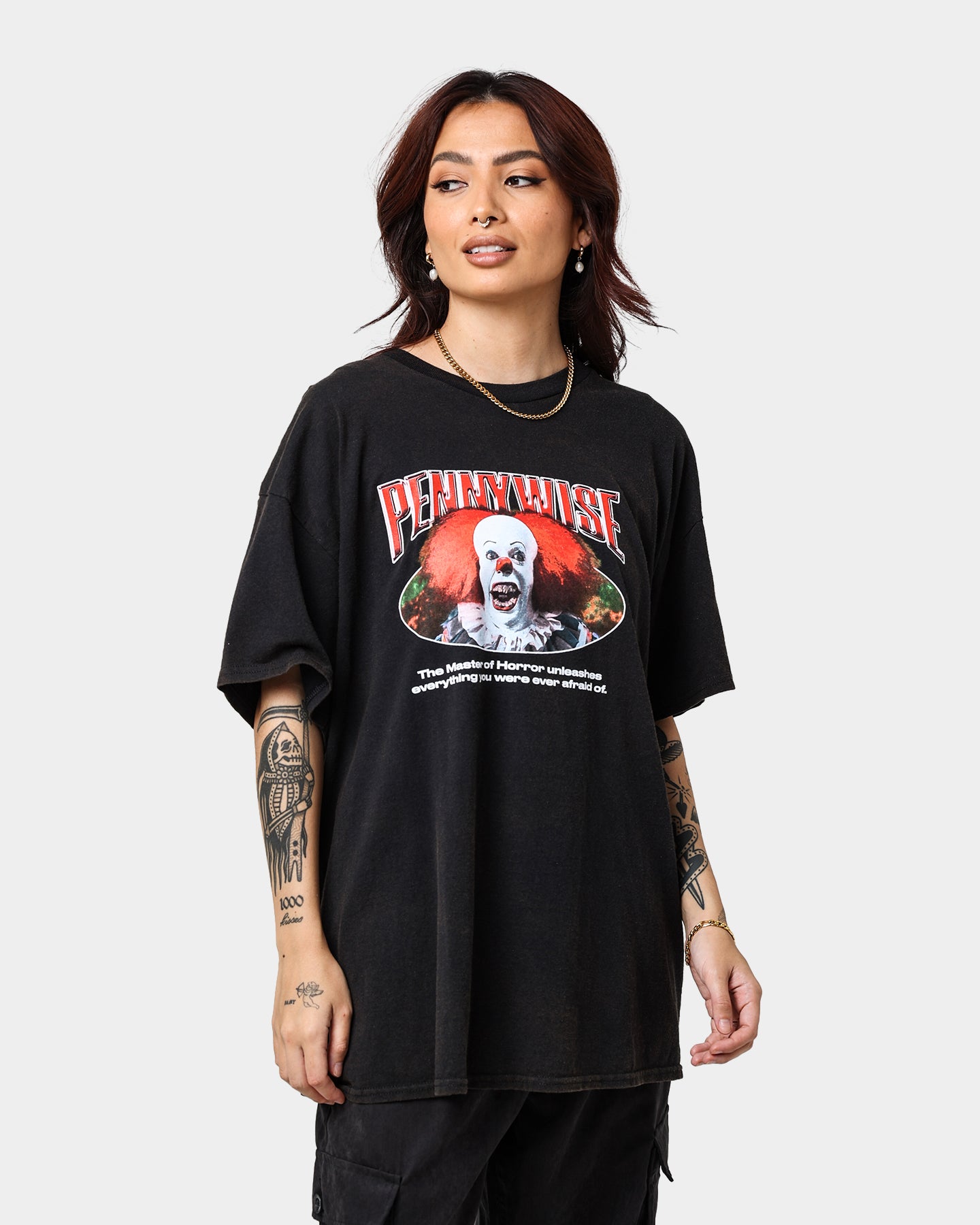 American Thrift X IT Pennywise Vintage T-Shirt Black Wash - Retro Horror Movie Tee for Halloween & Cosplay