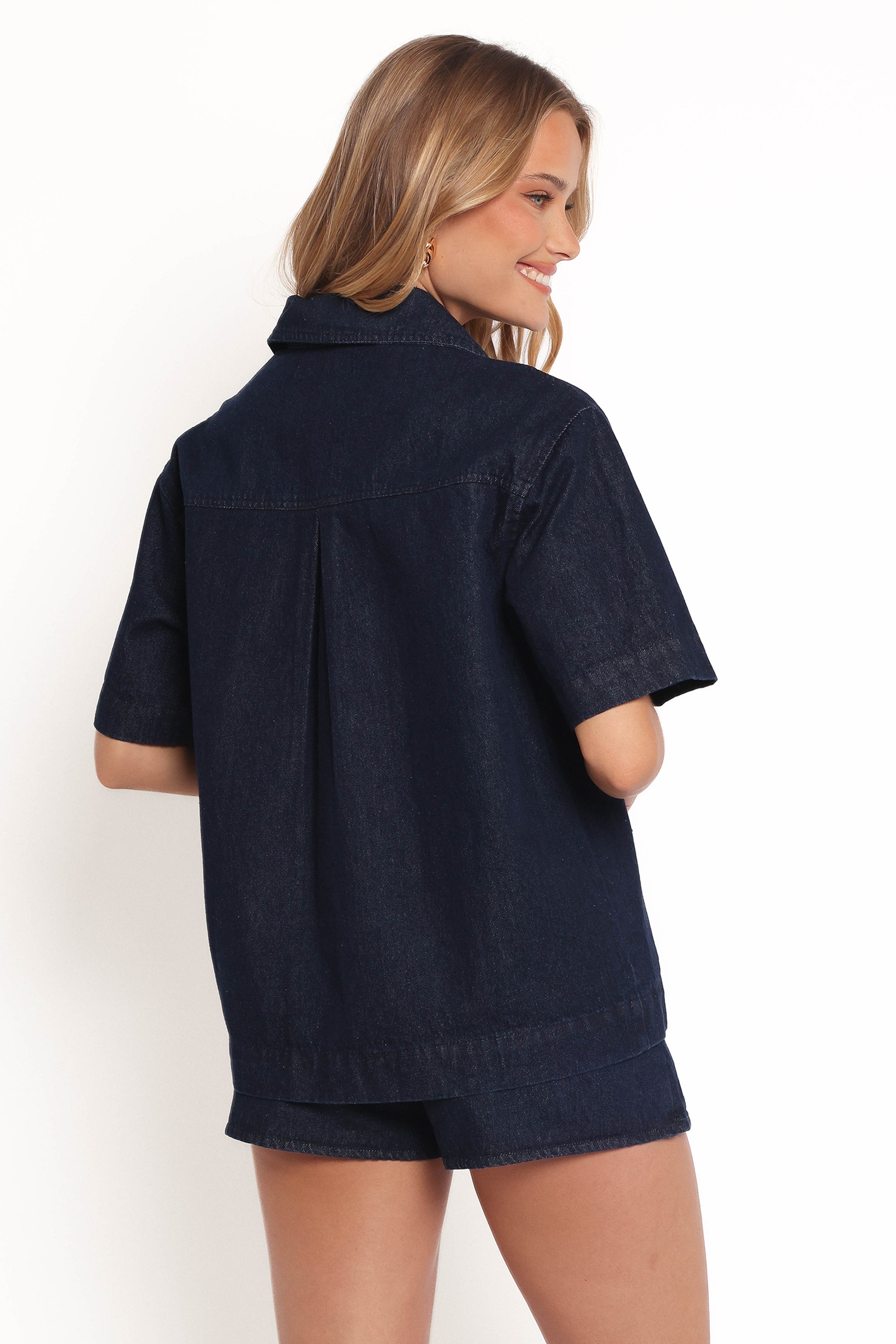 Della Raw Denim Shirt for Men & Women | Premium Quality 100% Cotton Denim Shirt | Casual Wear, Layering & Outdoor Activities
