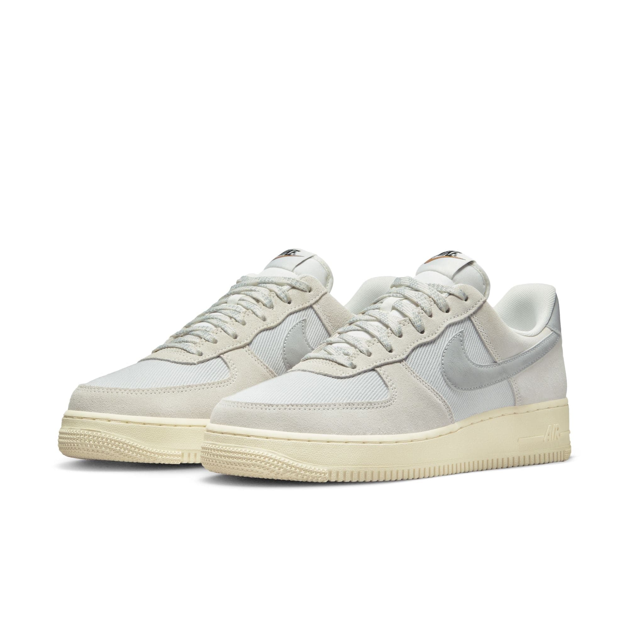 Nike Air Force 1 '07 LV8 Sneakers - Men's/Women's White Leather Basketball Shoes - Perfect for Casual Wear, Street Style & Sneaker Collection