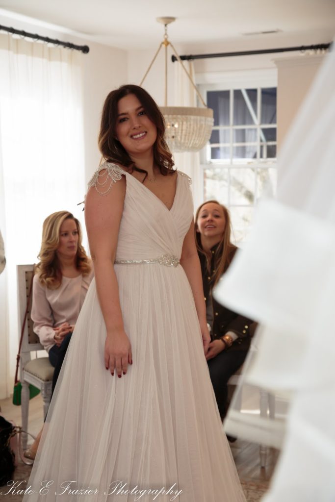 Hayley Paige BLUSH Giada 1501 Sample Wedding Gown - Elegant Bridal Dress for Prom, Formal Events & Special Occasions