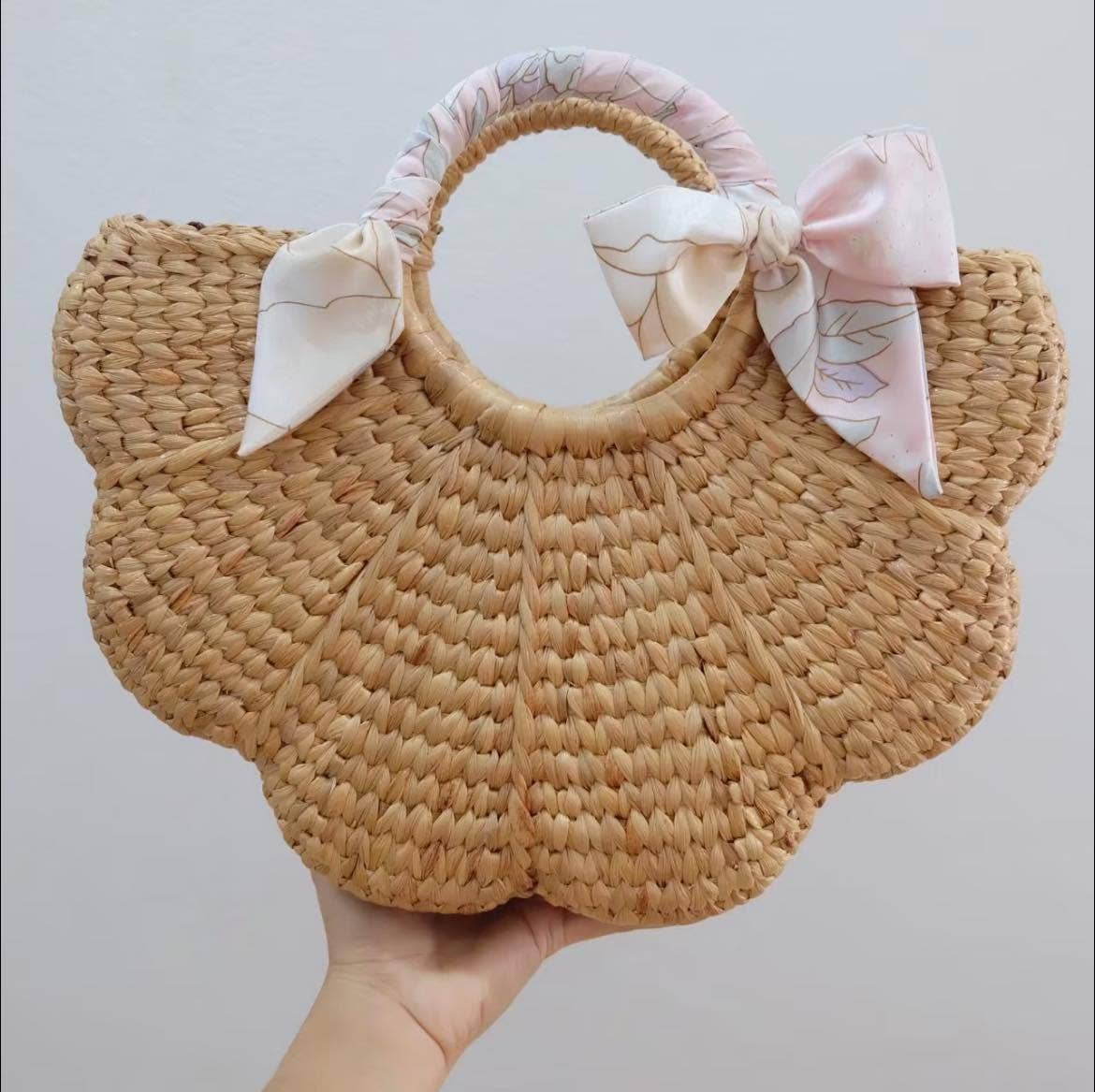 Eco-Friendly Water Hyacinth Flower Scalloped Handbag - Small Market Tote with Lining | Perfect for Beach, Shopping & Farmers Market