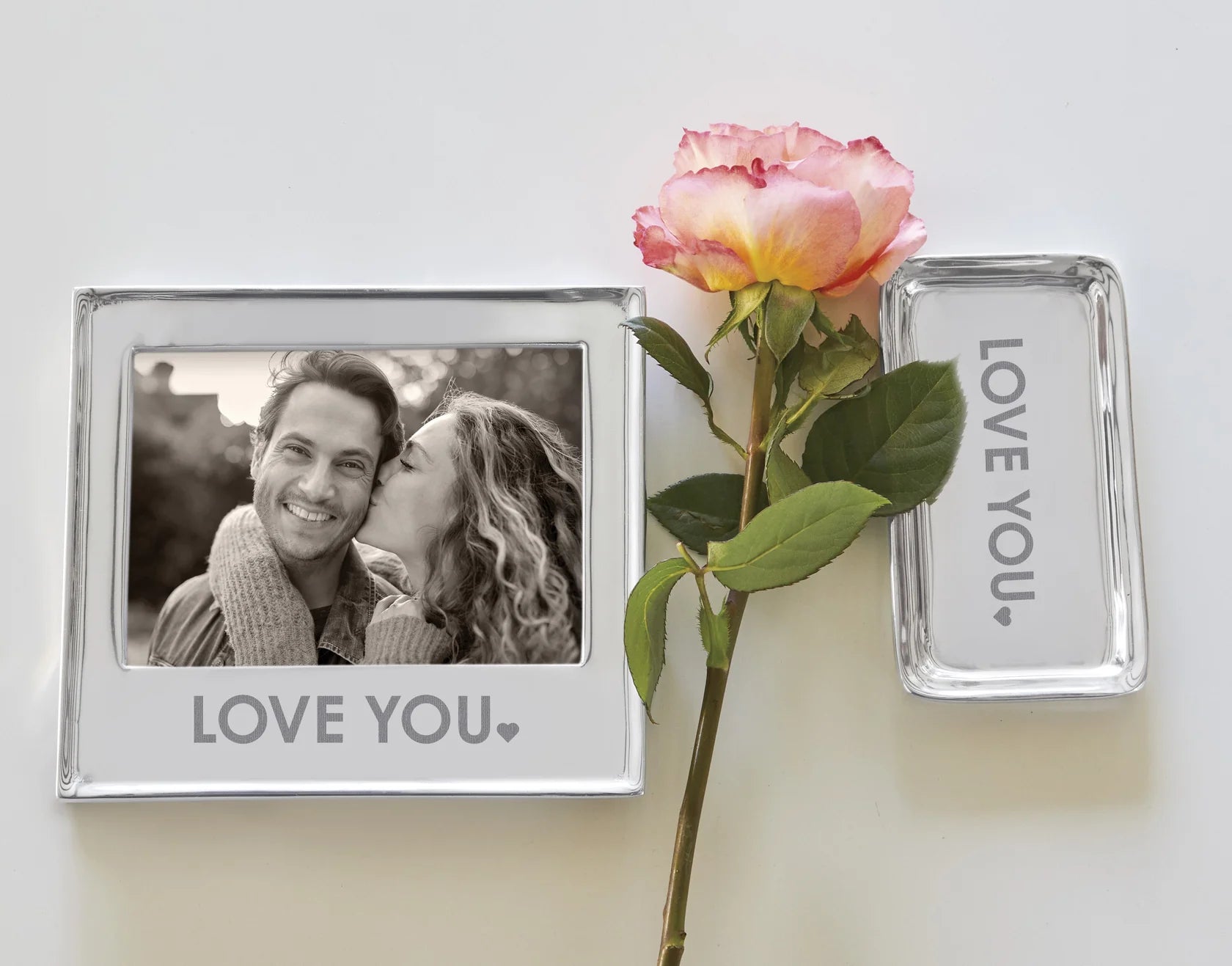 4x6 Love You Picture Frame - Elegant Photo Display for Home Decor, Wedding, Anniversary & Gift Giving - Perfect for Wall or Tabletop