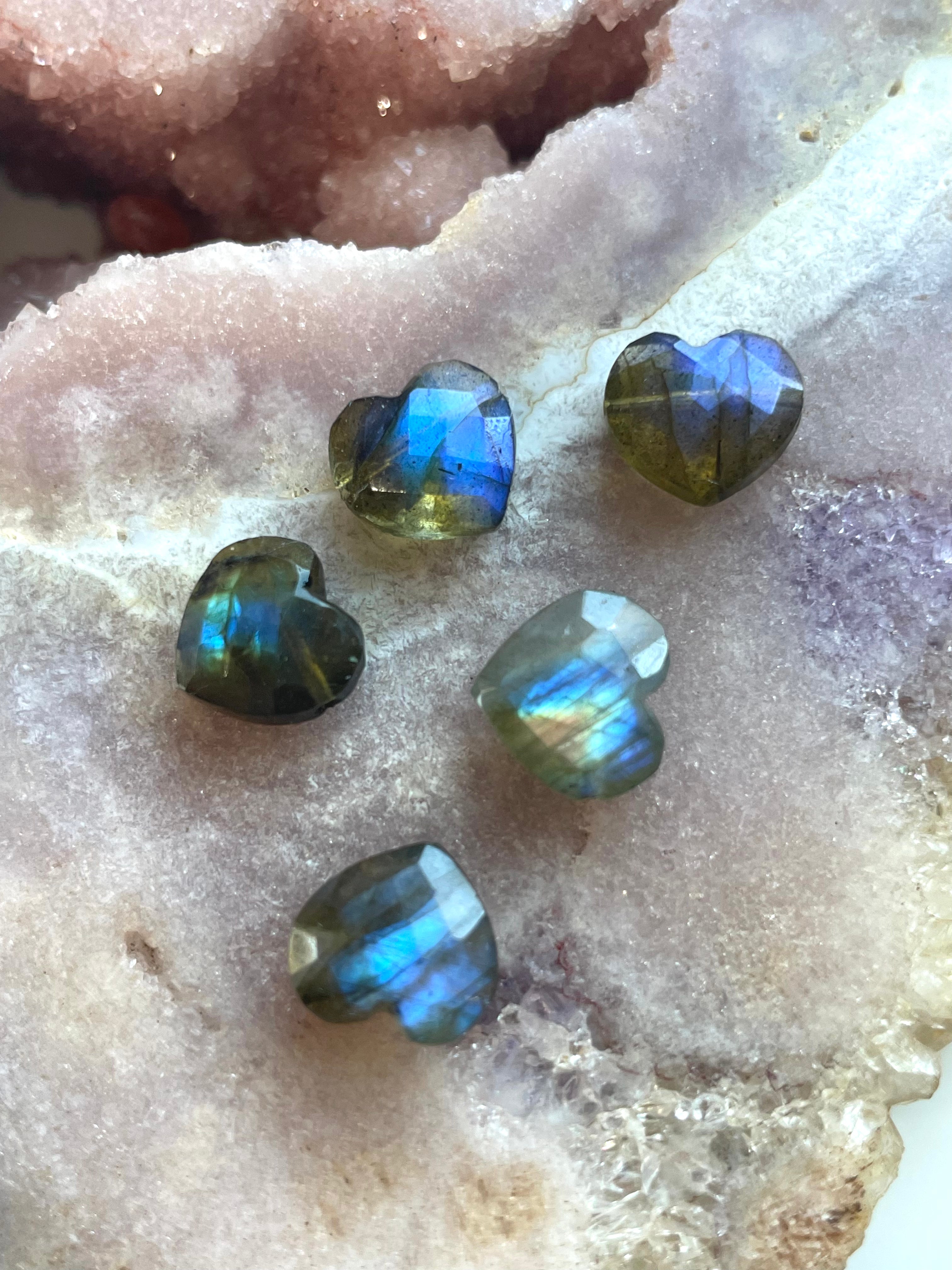 Natural Labradorite Heart Pendant Necklace - Healing Crystal Jewelry for Women - Perfect for Meditation, Energy Work & Spiritual Gifts