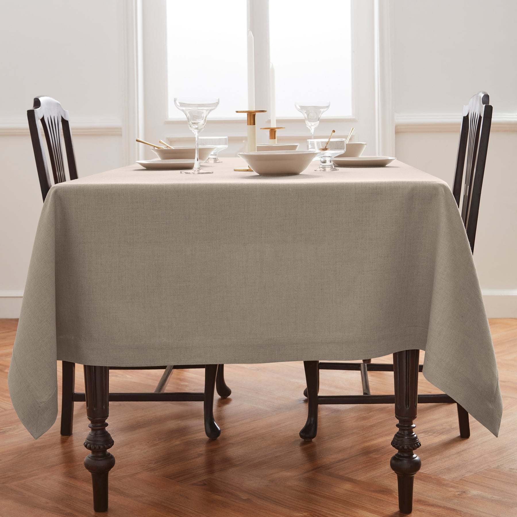 Premium Diana Medium Weight Tablecloth - Elegant & Durable for Dining, Parties, and Special Events - Perfect for Home, Restaurants, and Catering