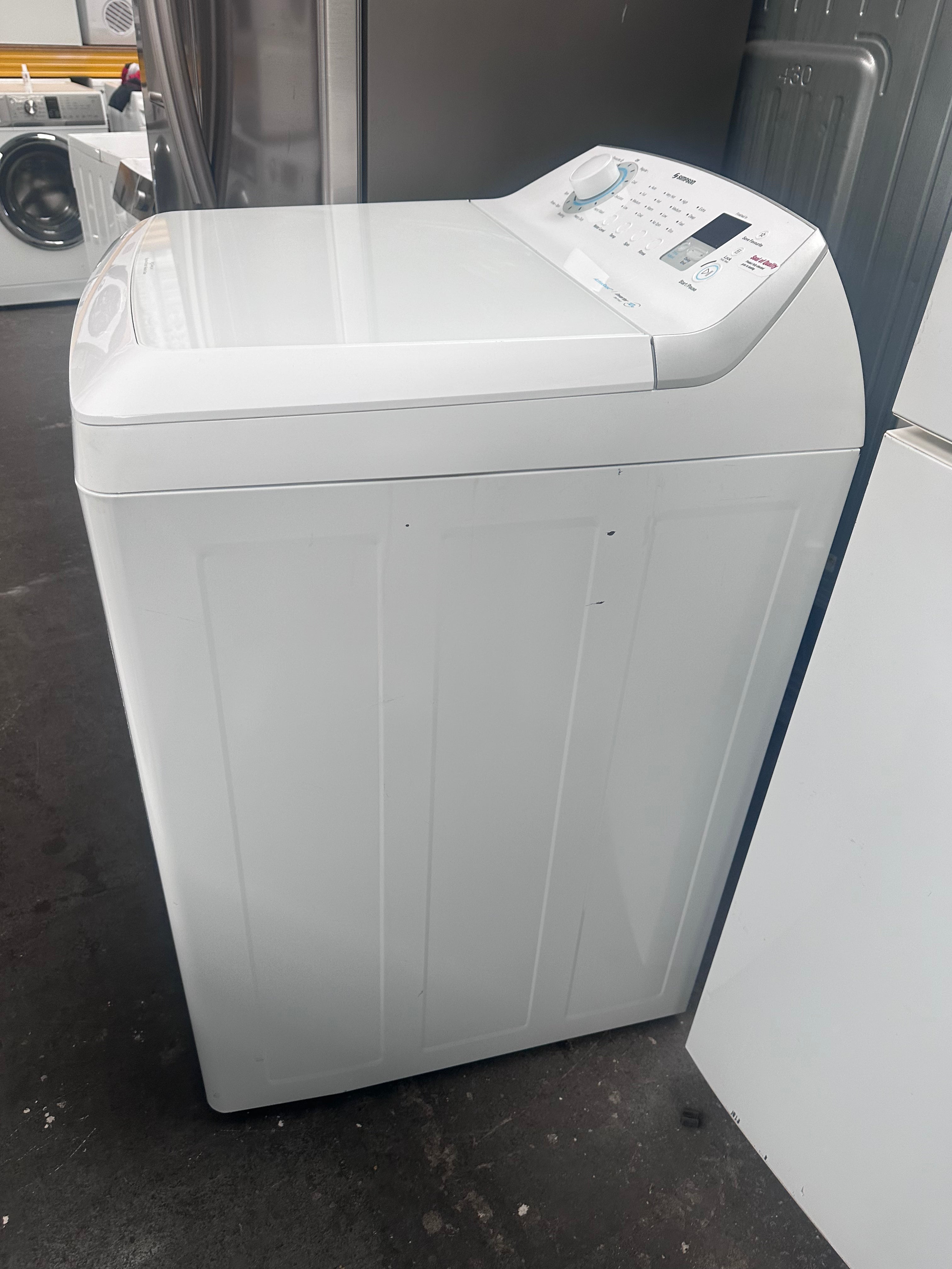 Refurbished Simpson 10kg Top Load Washing Machine - Energy Efficient Laundry Solution for Small Apartments & Dorms