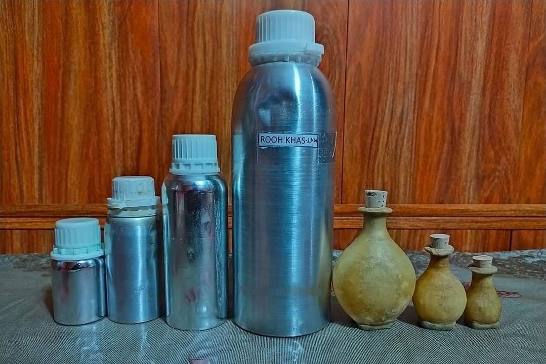 Pure Indian Ruh Khas Vetiver (Ali Garh) - Premium Essential Oil for Aromatherapy, Skincare & Relaxation - Available in All Sizes - Perfect for Diffusers, Massage & DIY Beauty Products