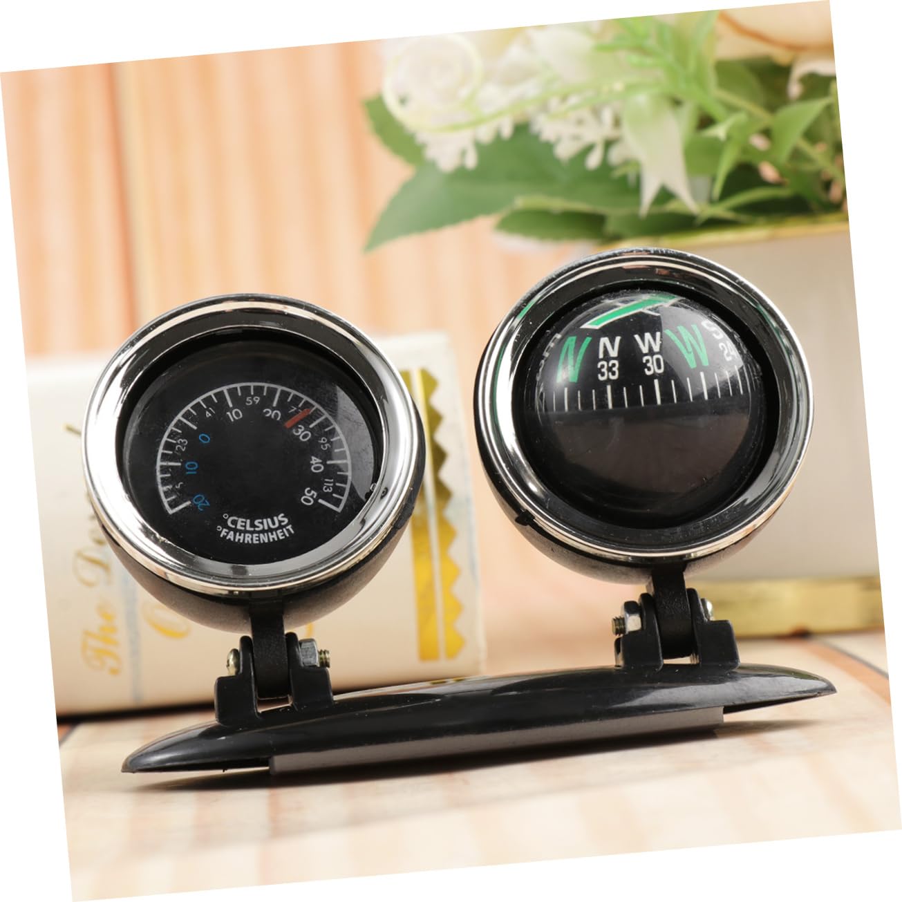 Car Compass & Thermometer - 360° Rotating Dashboard Guide Ball with Direction Indicator, Auto Accessories for Navigation & Temperature Monitoring - Perfect for Road Trips, Camping & Off-Road Adventures