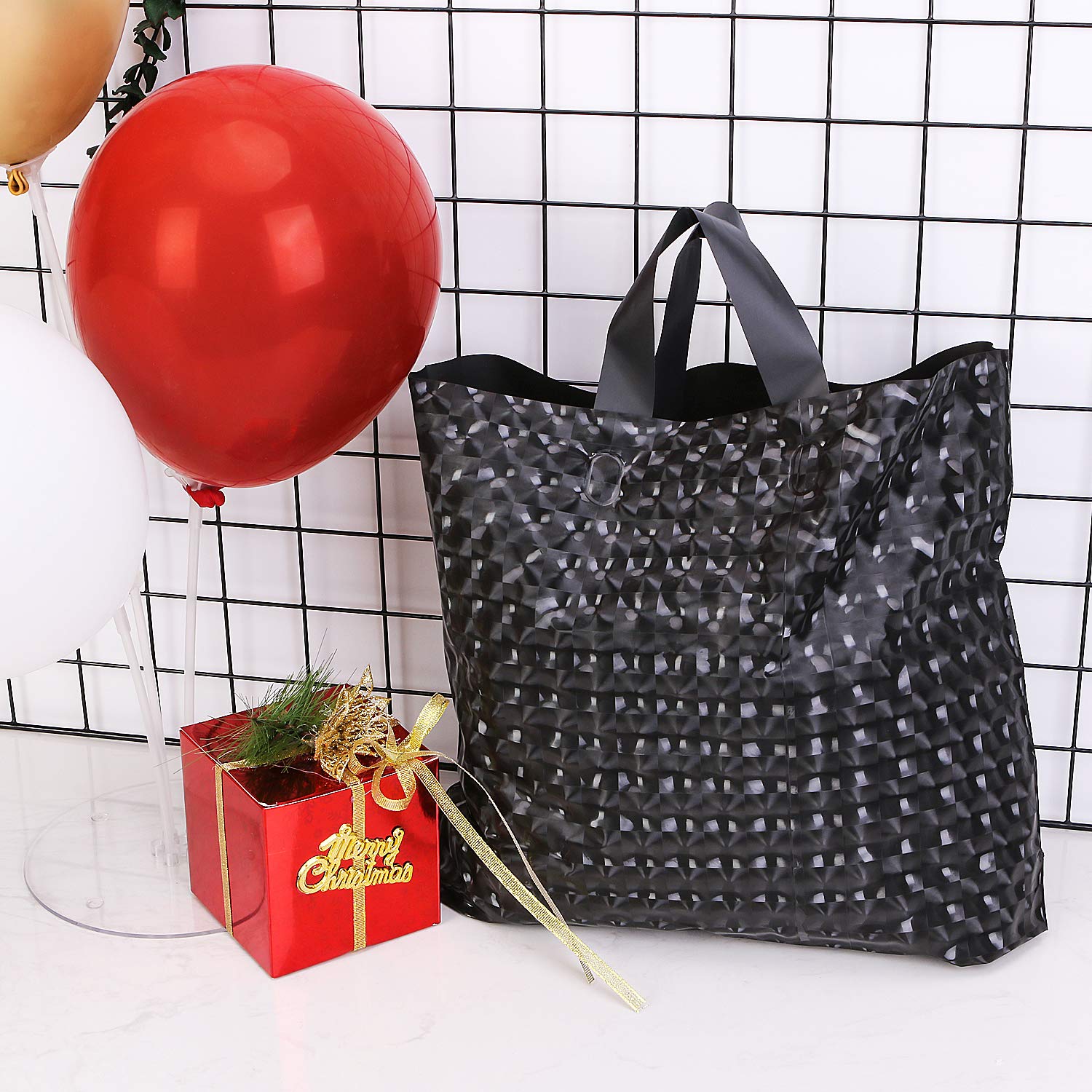 Gesodant 50-Pack Black Merchandise Bags with Handles - 15.7