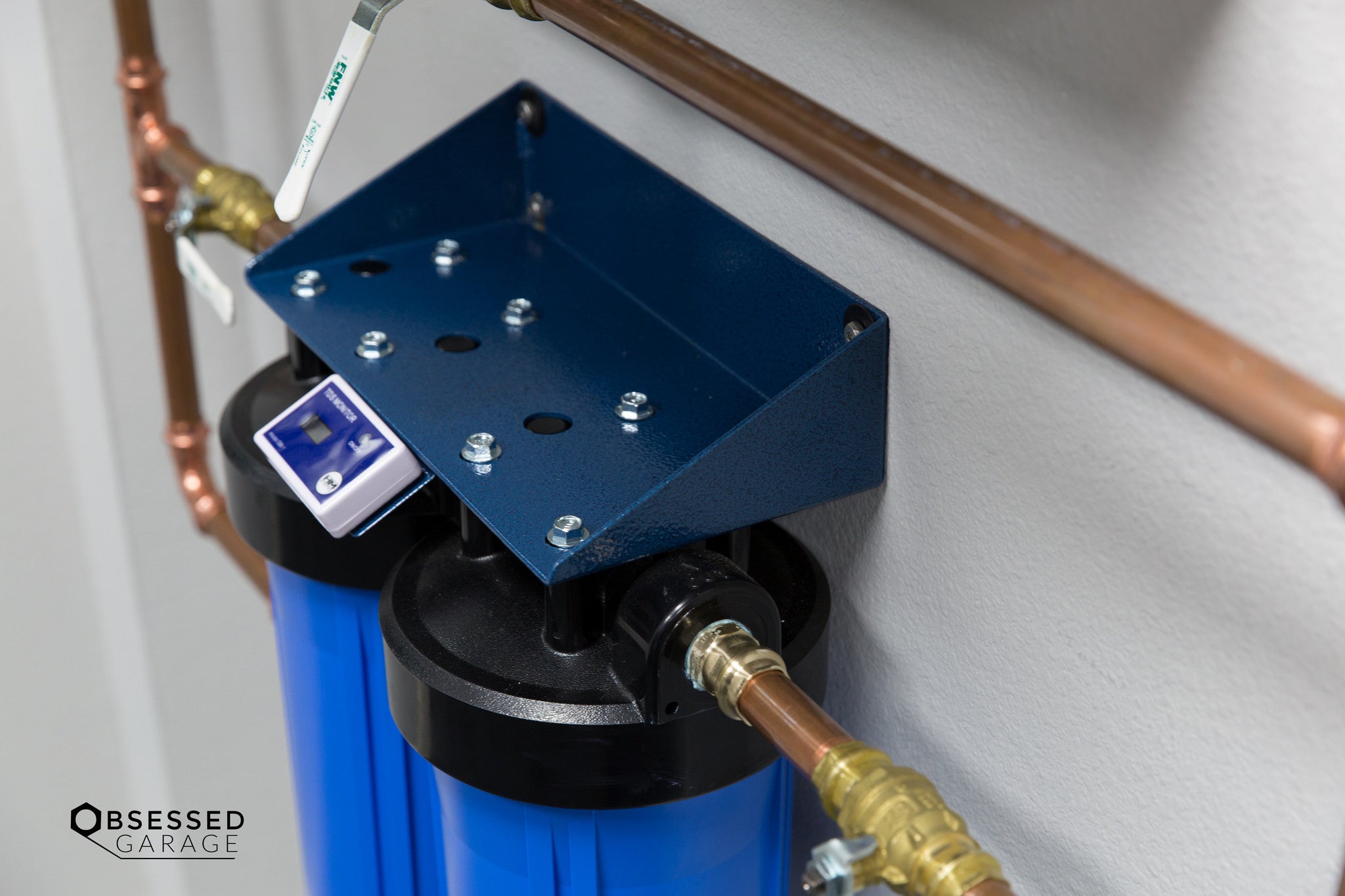 CR Spotless DIW 20 High Output Wall Mounted Water Deionization System - Perfect for Car Washing, RV Cleaning & Spot-Free Home Water Filtration