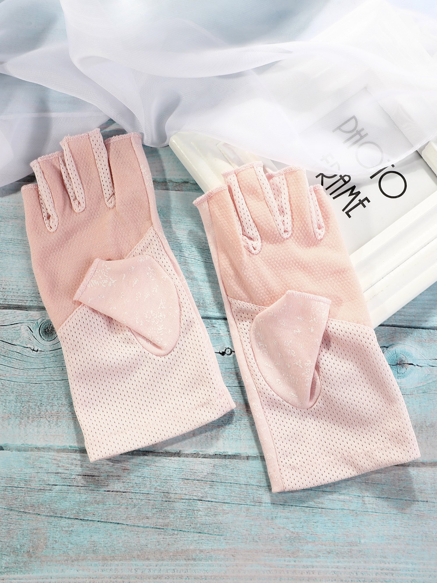 Maxdot Women's UV Protection Fingerless Sunblock Gloves - Breathable Non-Slip Driving & Cycling Gloves for Outdoor Activities, Manicures, and Summer Sports