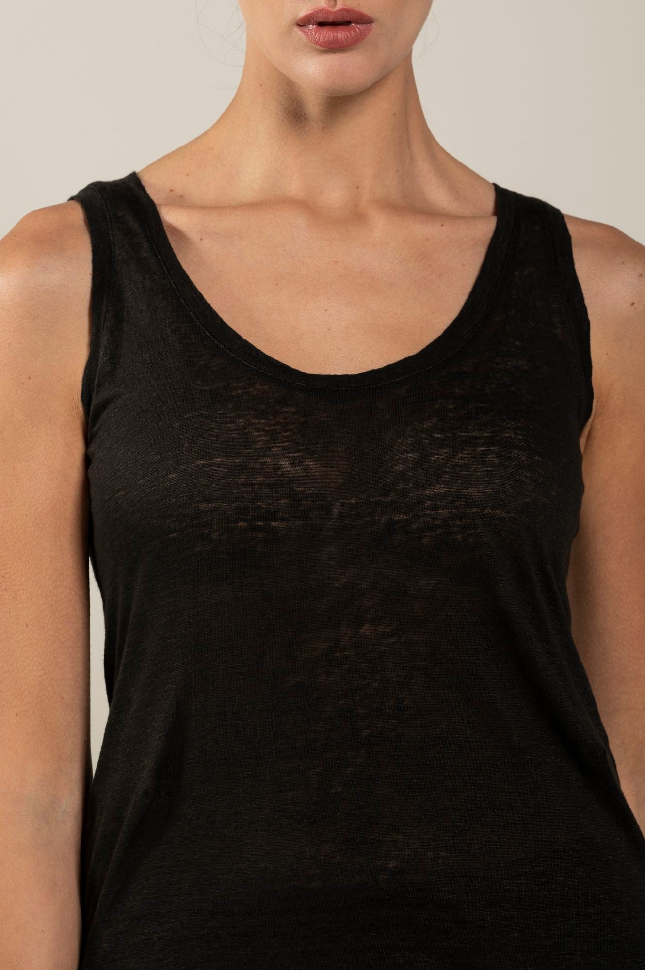 Women's Round Neck Tank Top - Soft Stretchy Sleeveless Shirt for Summer, Workout & Casual Wear | Breathable & Comfortable Daily Outfit