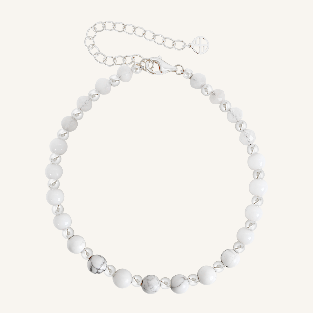 White Agate Ombre Bracelet - Stone of Resilience & Strength | Healing Crystal Jewelry for Stress Relief, Meditation & Spiritual Balance | Perfect for Yoga, Mindfulness & Everyday Wear