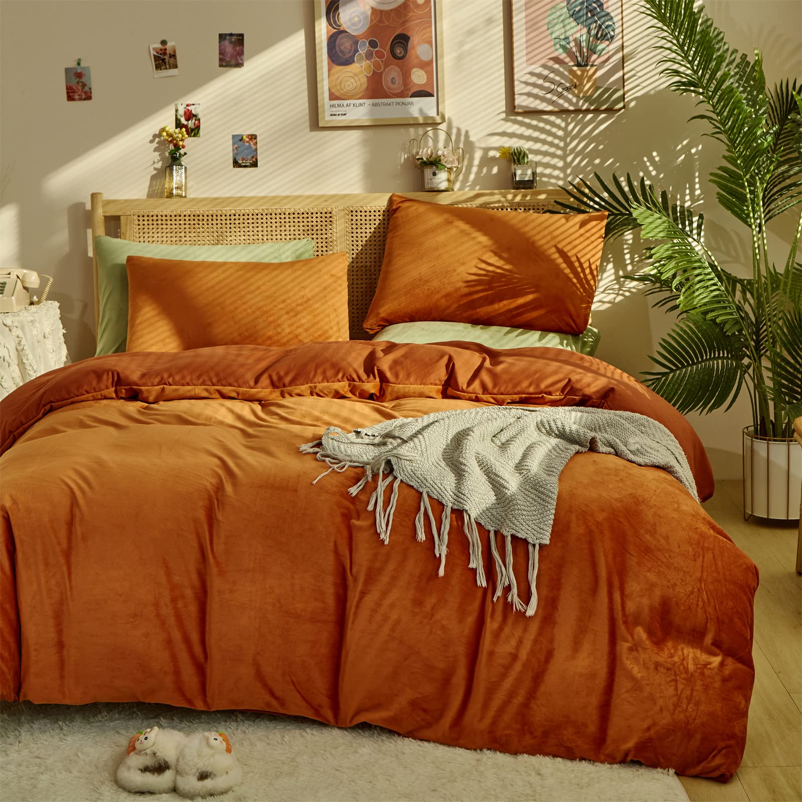 Luxlovery Queen Size Burnt Orange Sherpa Comforter Set - Ultra Soft Fluffy Plush Velvet Bedding, Warm Winter Flannel Blanket, Thick Micromink Sherpa Rust Orange Bedspread for Cozy Bedroom Decor | Perfect for Cold Weather & Master Bedroom Upgrade