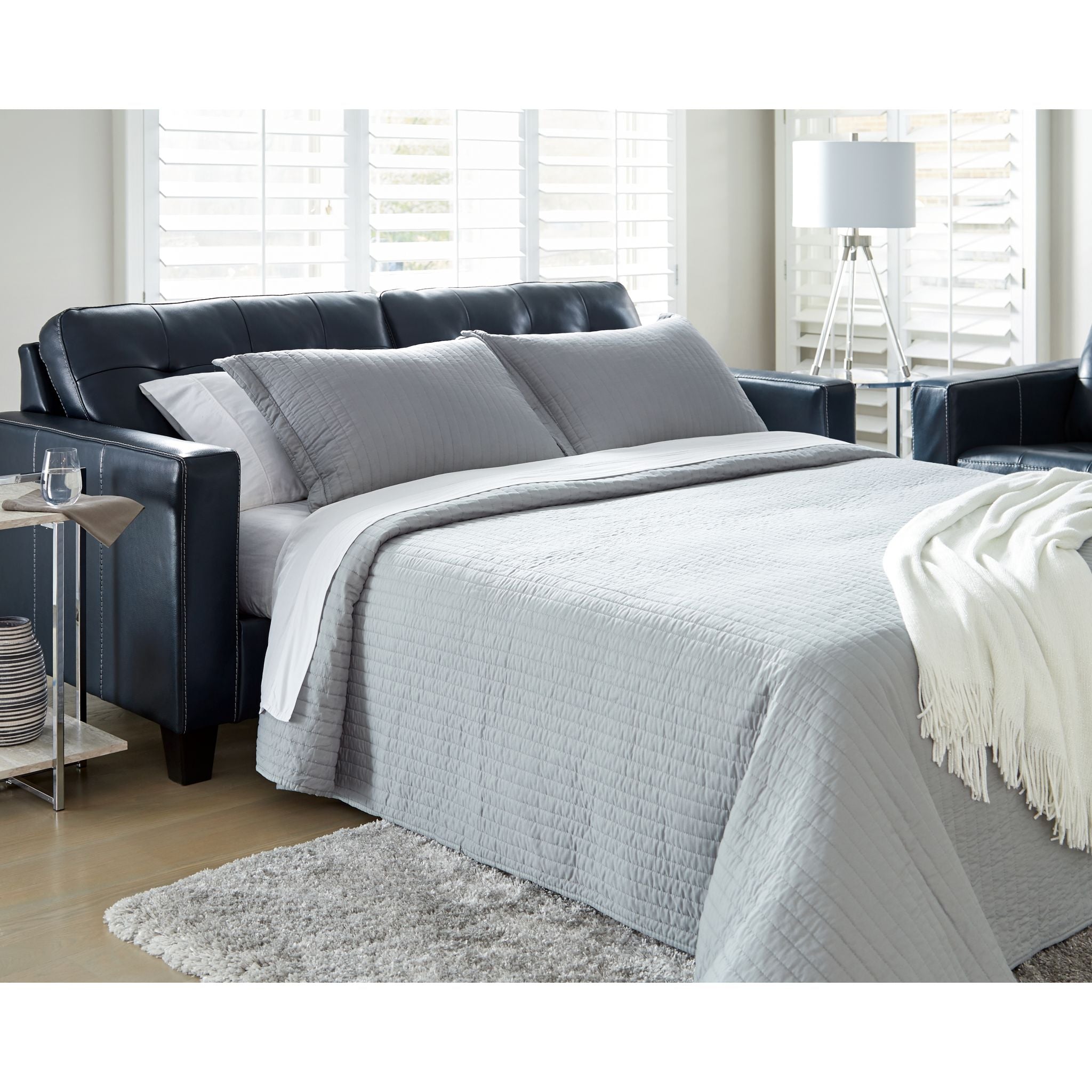 Altonbury Queen Size Sofa Bed with Pull-Out Sleeper - Navy Blue Fabric - Perfect for Small Spaces, Guest Rooms & Apartments