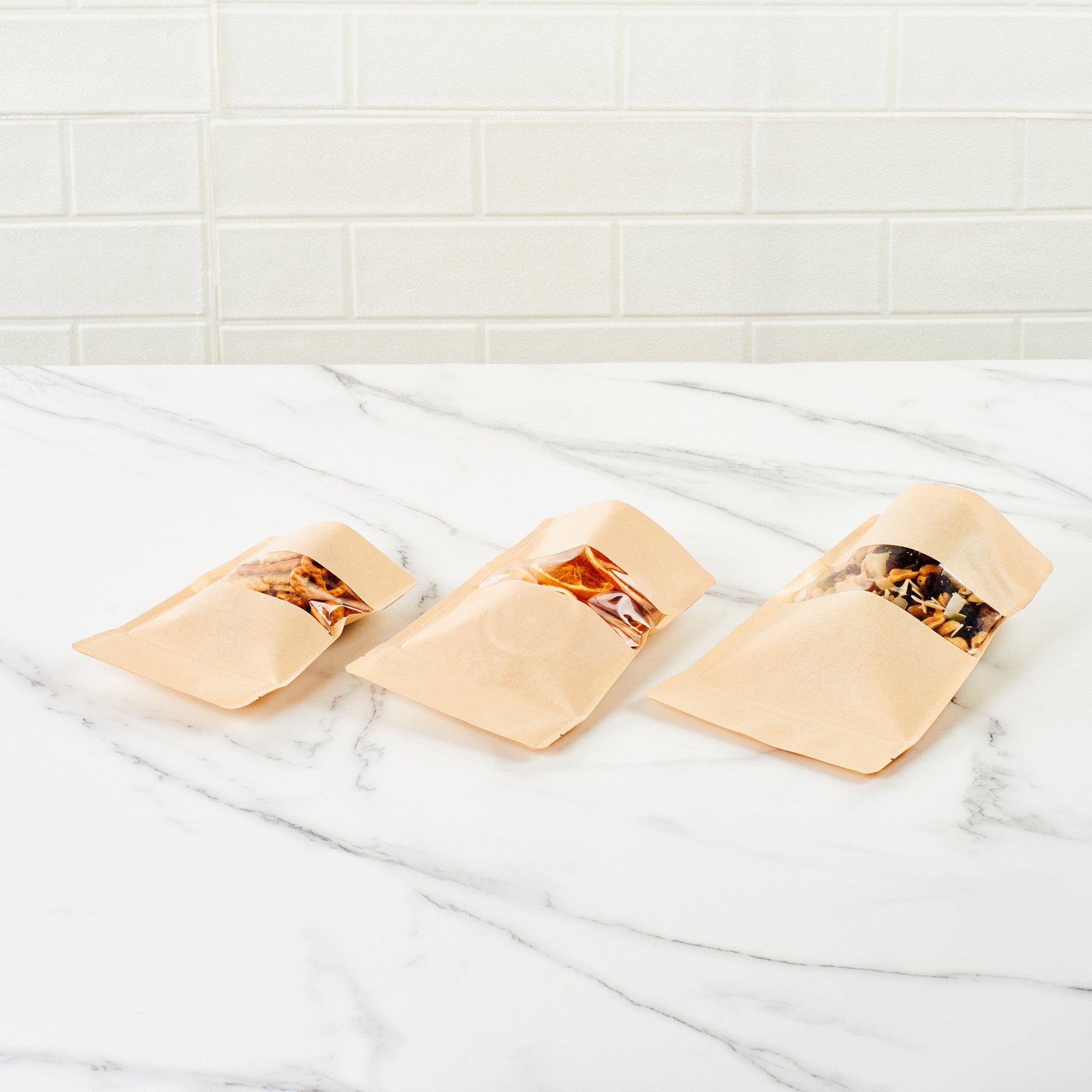 Kraft Plastic Small Window Bags with Heat Sealable Feature - 7 x 4 3/4 x 1 1/2 Inches - Pack of 100 | Perfect for Bakery, Candy, Crafts & Retail Packaging