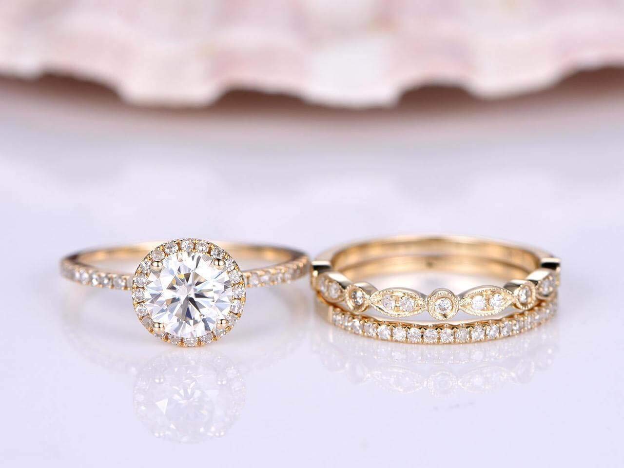 2.25 Carat Moissanite & Diamond Wedding Ring Set in 14K Rose Gold - Elegant Bridal Jewelry for Engagement, Anniversary & Special Occasions