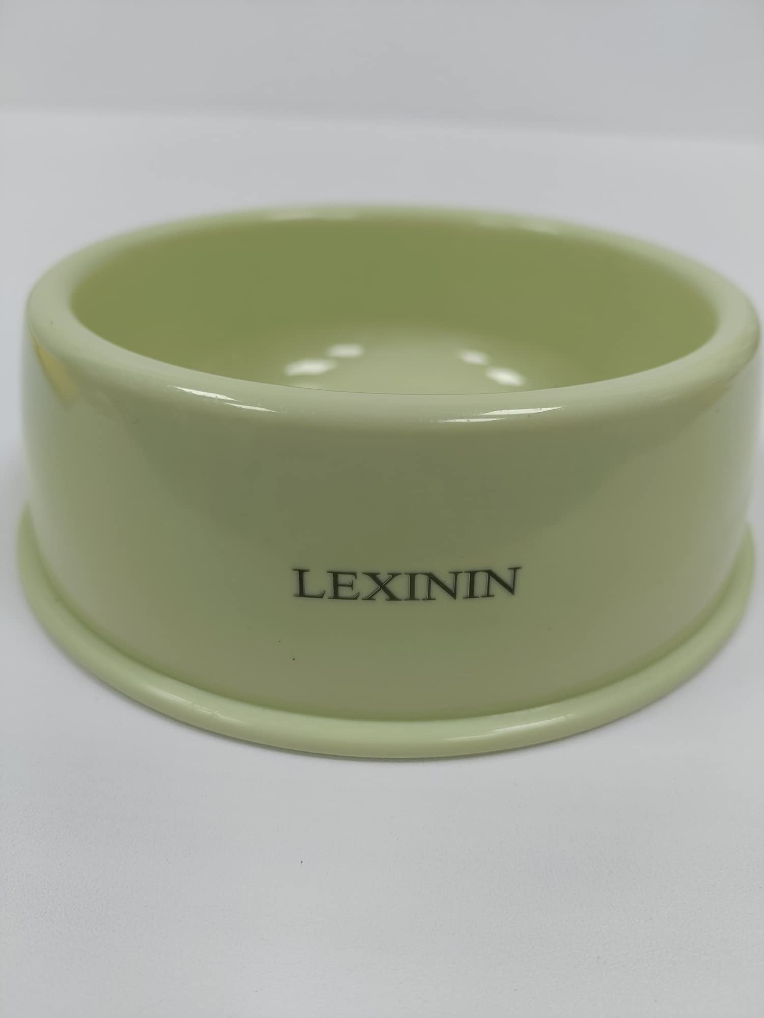 Durable Plastic Pet Bowls for Dogs and Cats - Non-Slip Food and Water Feeding Dishes for Pets | Perfect for Indoor, Outdoor, and Travel Use