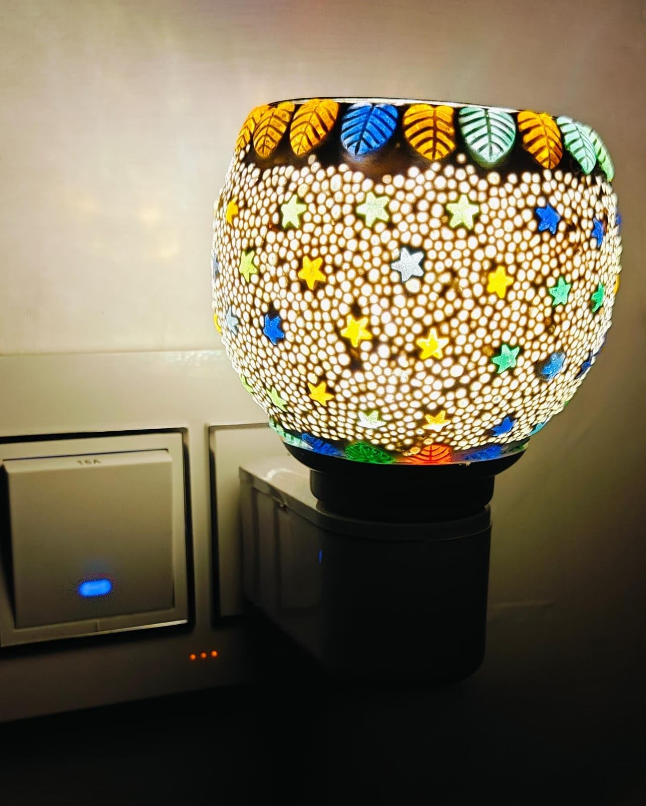 Surekha Ceramic Aroma Diffuser - Multi Functional Essential Oil Diffuser & Night Light with On/Off Switch | Kapoor Dani Camphor Burner for Home Fragrance | Smoke-Free, Child-Safe & Shock Proof | Perfect for Yoga, Meditation & Bedroom Relaxation