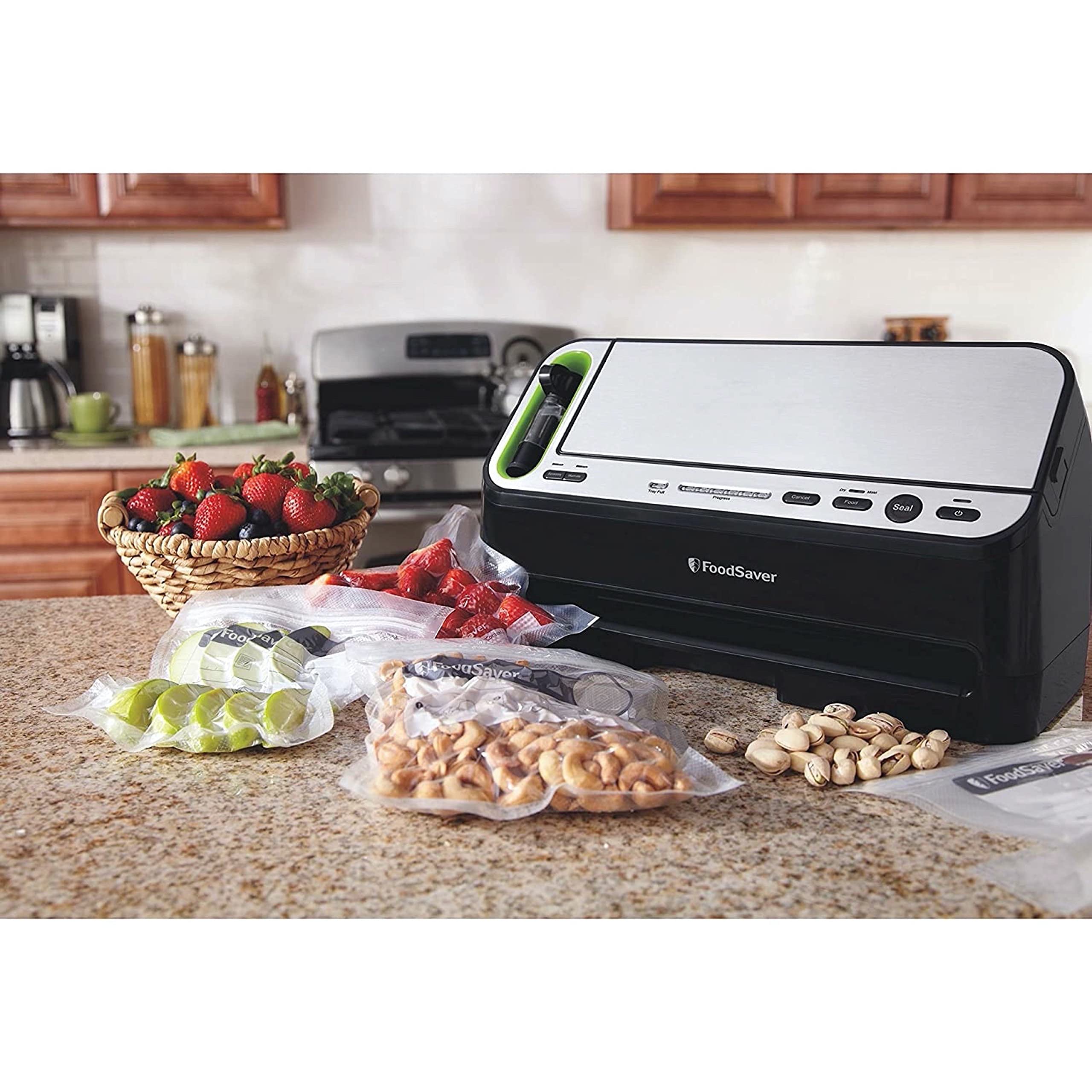 FoodSaver V4400 2-in-1 Vacuum Sealer Machine with Automatic Bag Detection | Starter Kit Included | Perfect for Meal Prep, Sous Vide & Food Storage