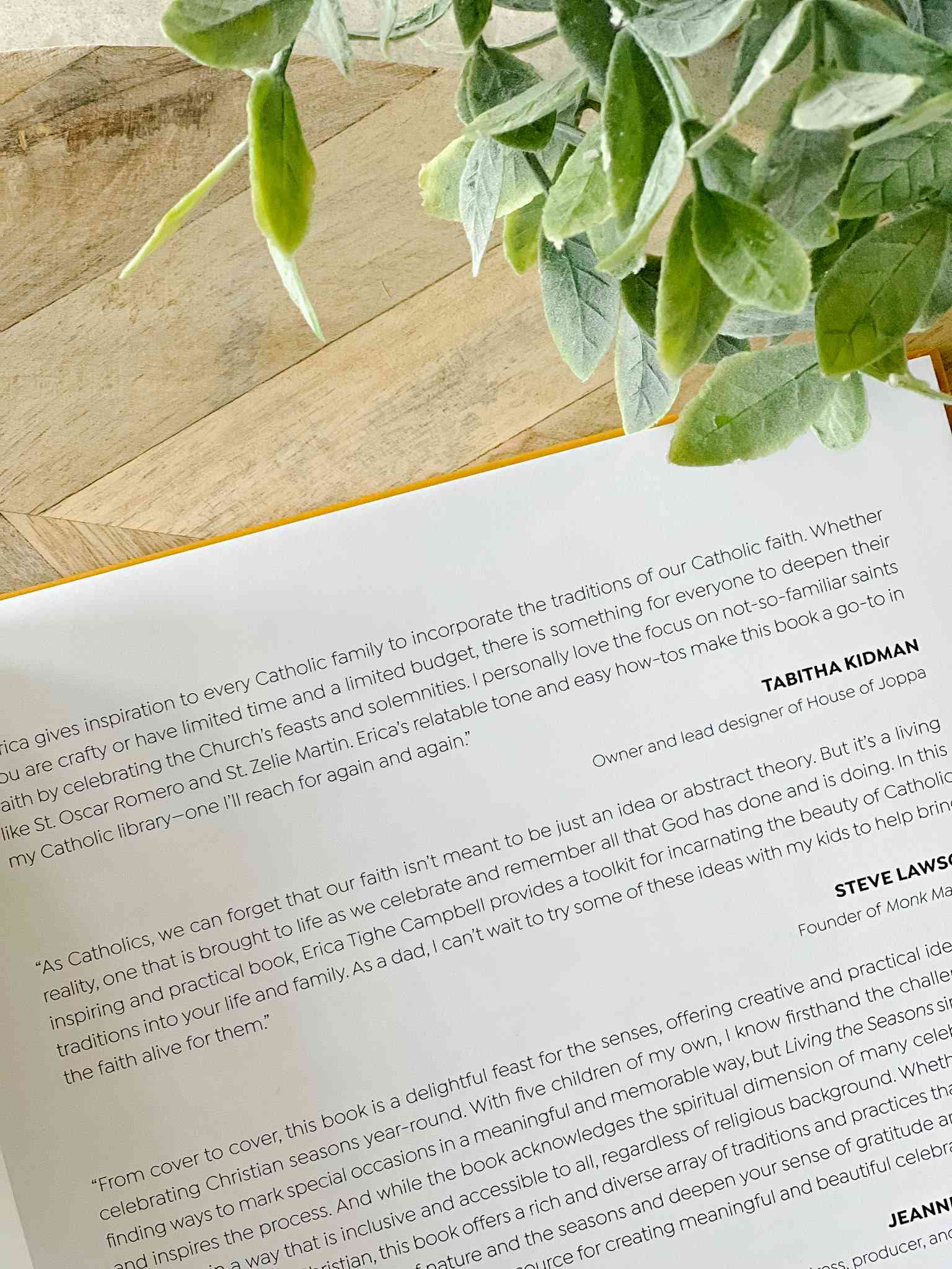 Living the Seasons Book - Inspiring Guide to Seasonal Living & Mindfulness | Perfect for Home Decor, Gifts & Self-Care Routines