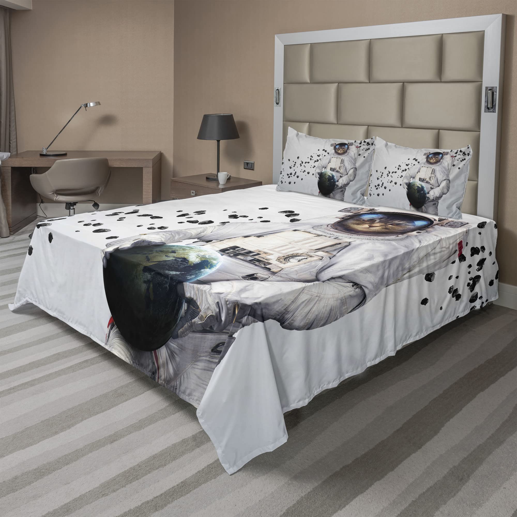 Ambesonne Space Cat Bedding Set - Astronaut Kitten in Space Suit Holding Planet with Galaxy Print, 4-Piece King Size Sheet Set (Fitted Sheet, Flat Sheet, 2 Pillowcases) - White, Black & Blue - Perfect for Kids' Rooms, Space-Themed Bedrooms & Sci-Fi Decor