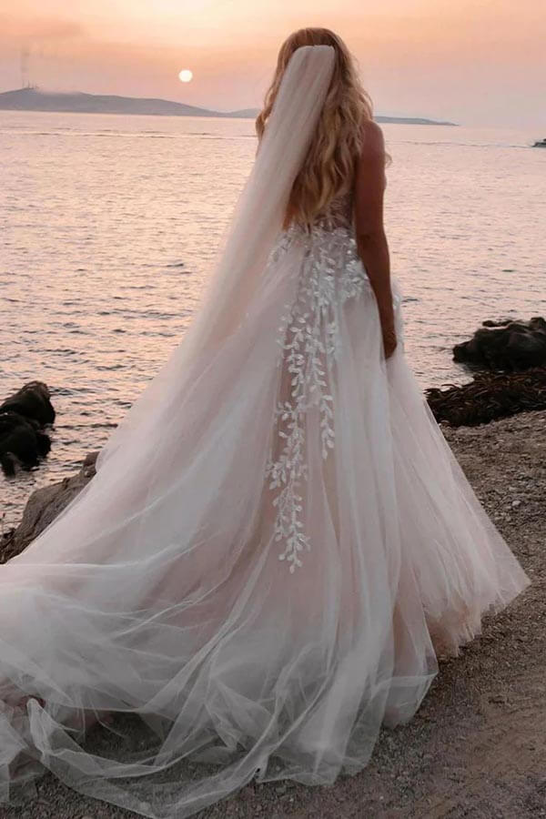 Elegant A-Line Sweetheart Appliques Bohemian Long Wedding Dress TD0011 - Perfect for Beach, Garden, and Vintage Themed Weddings
