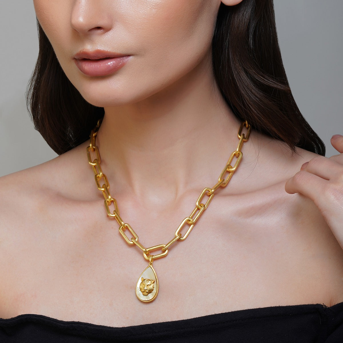 Tigris Charm Gift Box - Tiger Necklace & Ring Set with Mother of Pearl | Unique Jewelry for Women, Birthday Gifts, Anniversary Presents