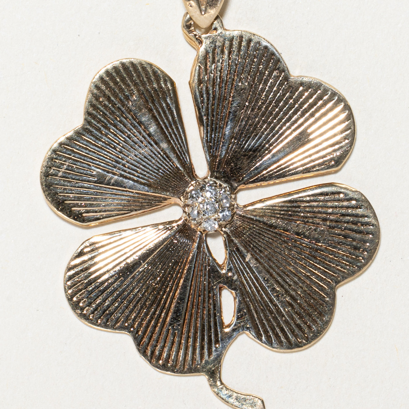 0.08ctw Diamond Four Leaf Clover Pendant Necklace - Elegant Jewelry Gift for Women, Perfect for St. Patrick's Day & Special Occasions