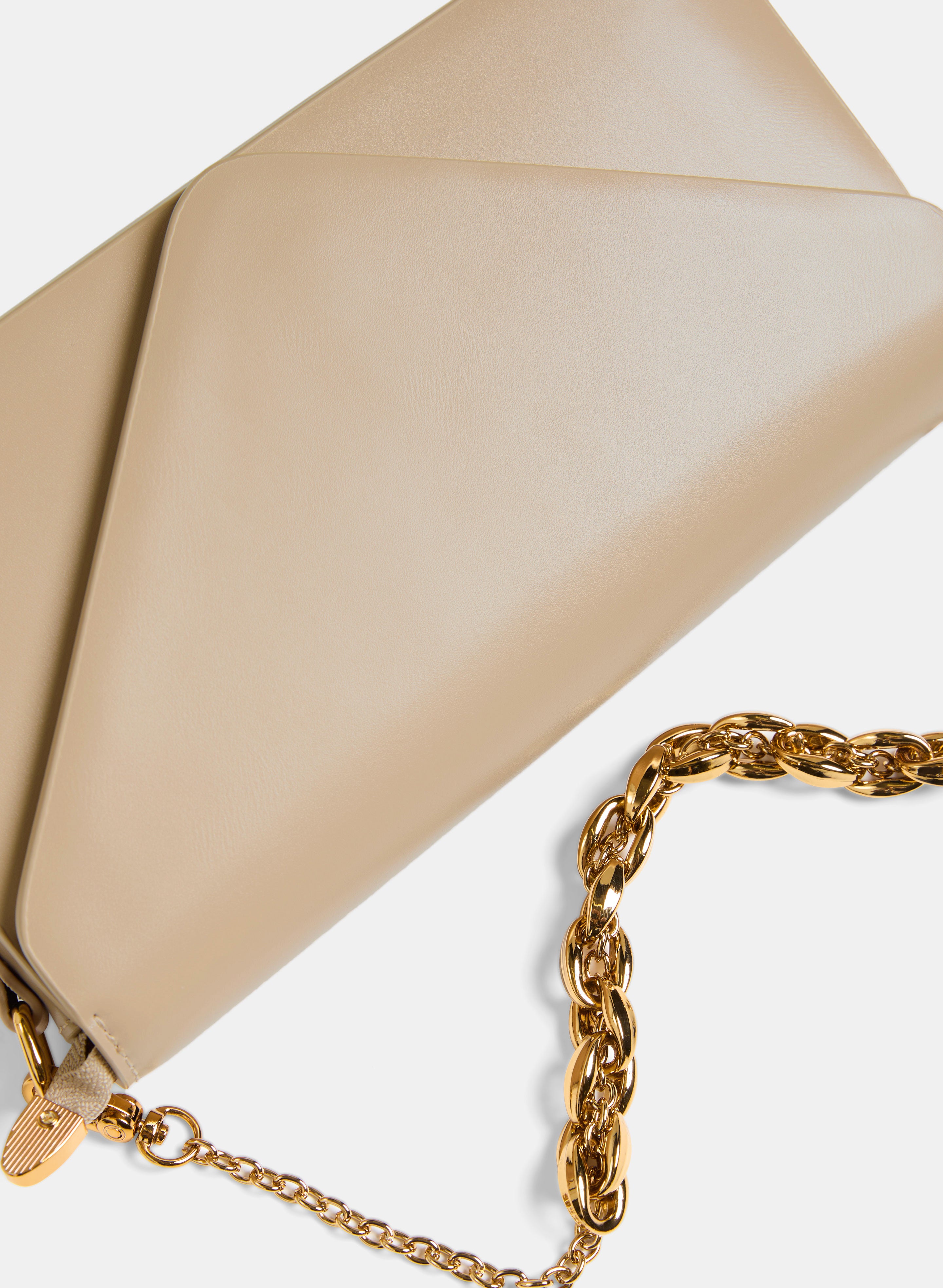 Trendy Envelope Chain Bag for Women - Stylish Crossbody Purse for Daily Use, Parties & Travel | Fashionable Shoulder Bag with Adjustable Strap