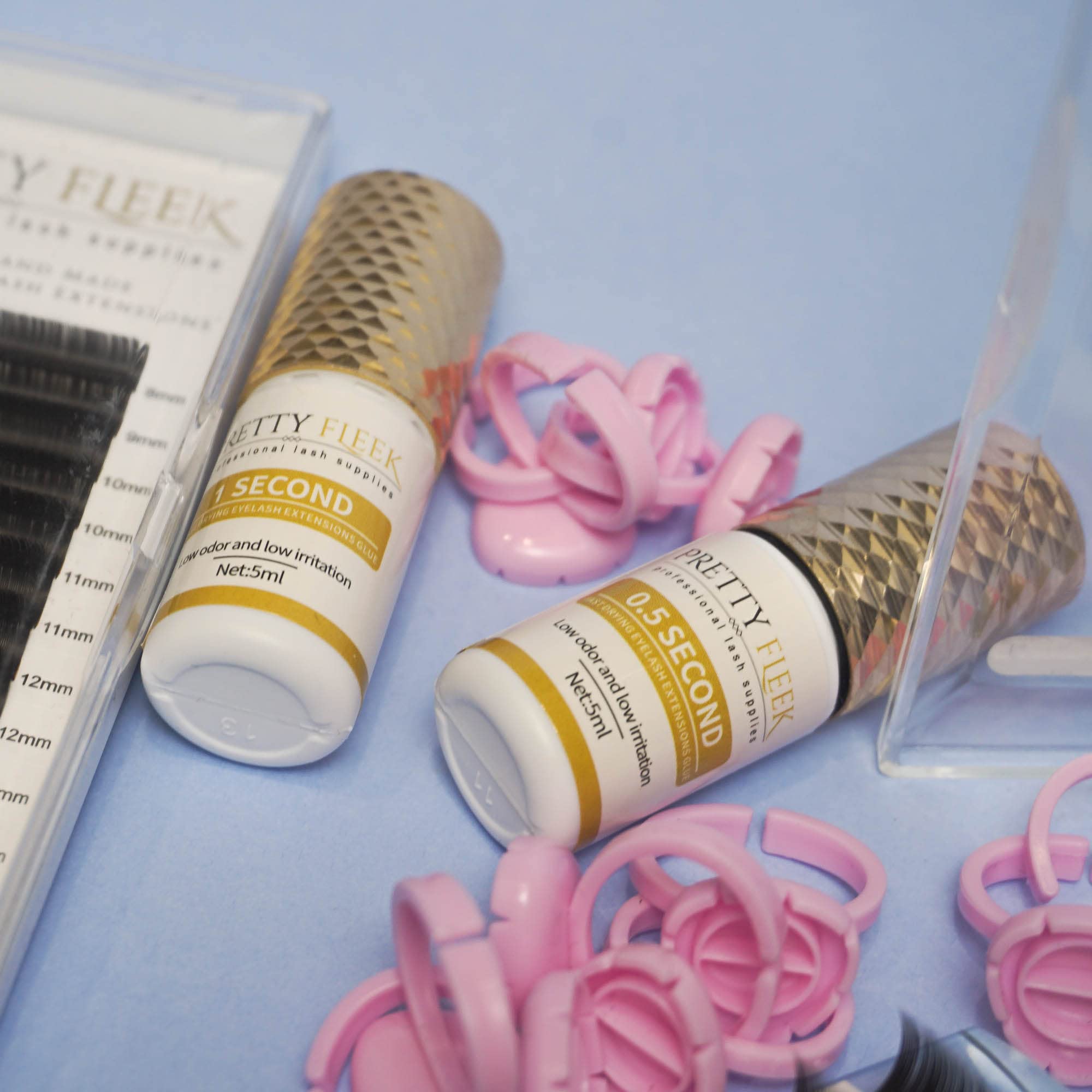 PRETTY FLEEK Professional Eyelash Extension Glue - Ultra Strong 1.0s Fast Drying Adhesive, 30-45 Day Retention, Low Irritation & Mild Smell (5ml) - Perfect for Lash Technicians & Salon Use