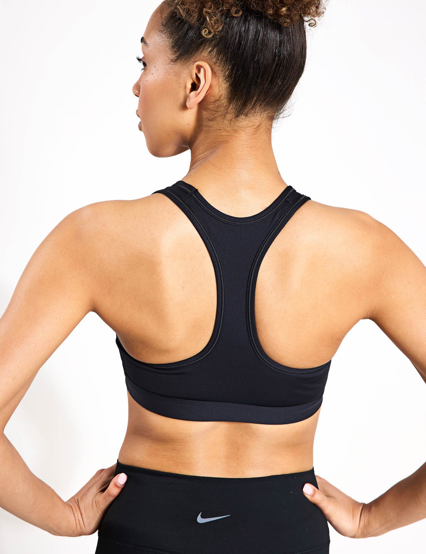 Swoosh Medium Support Sports Bra - Black & White - Perfect for Yoga, Running & Gym Workouts