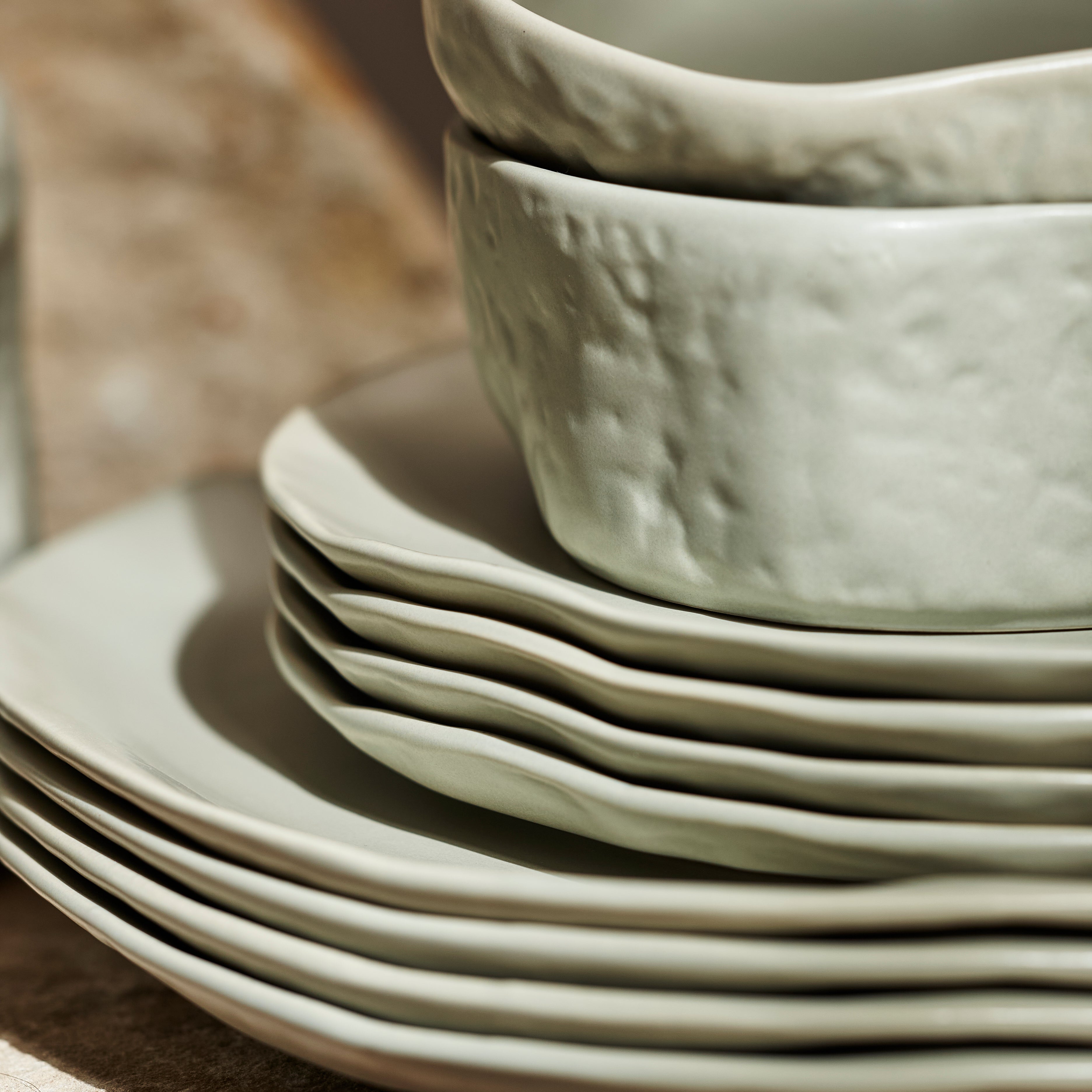 Premium Atik Stoneware Dinnerware Set - 16-Piece Sage Grey Porcelain Plates & Bowls Set for Everyday Dining & Entertaining - Elegant & Durable Dinnerware for Home, Restaurant, or Party Use