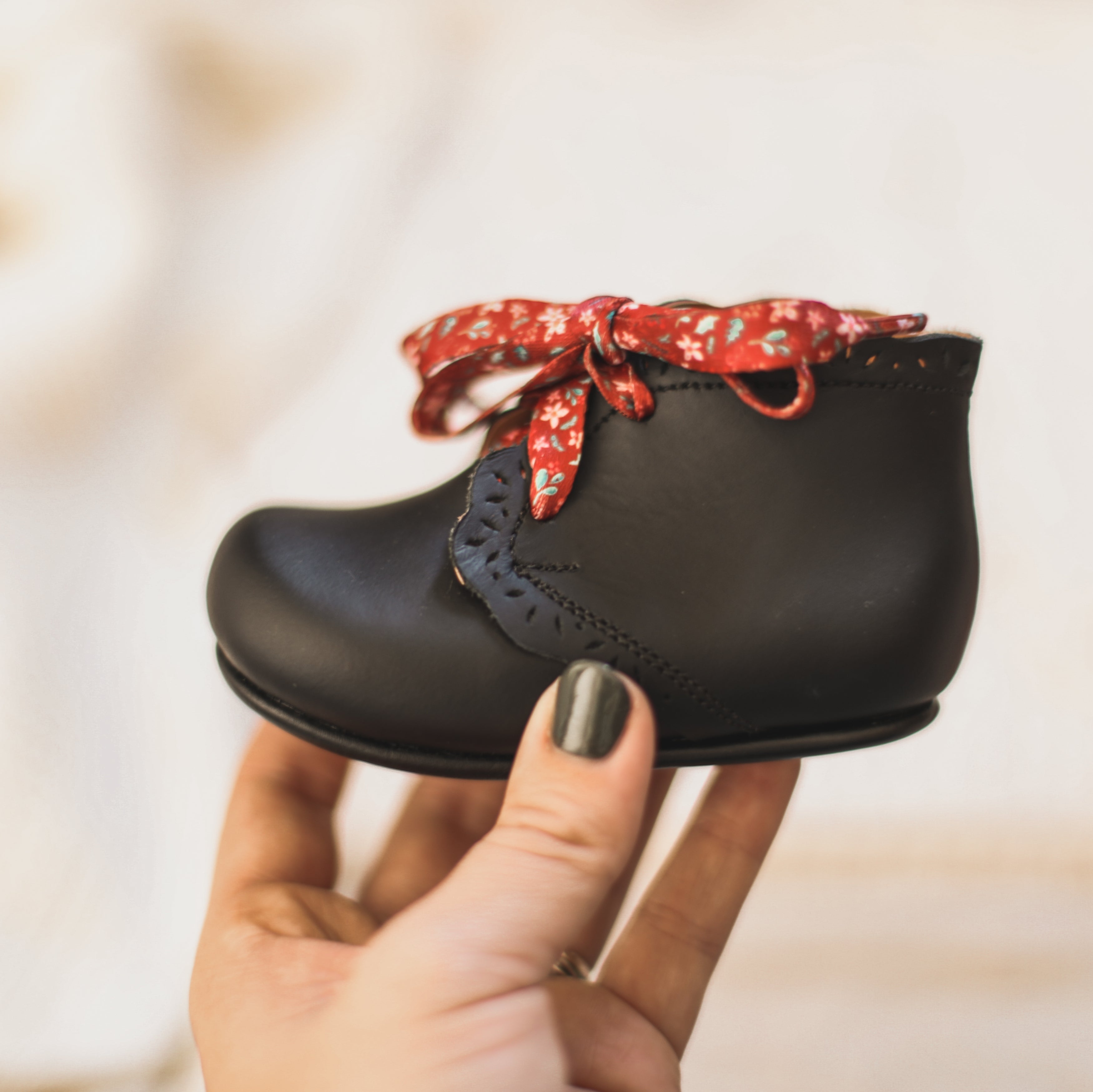 Black Primavera Kids Leather Boots - Waterproof & Comfortable for Outdoor Play, School, and Winter Adventures