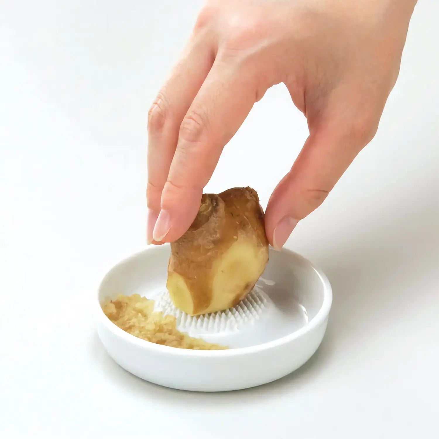 Premium Kyocera Ceramic Grater for Cheese, Ginger & Spices - Durable & Rust-Free Kitchen Tool for Grating, Zesting & Shaving - Perfect for Cooking, Baking & Garnishing Dishes