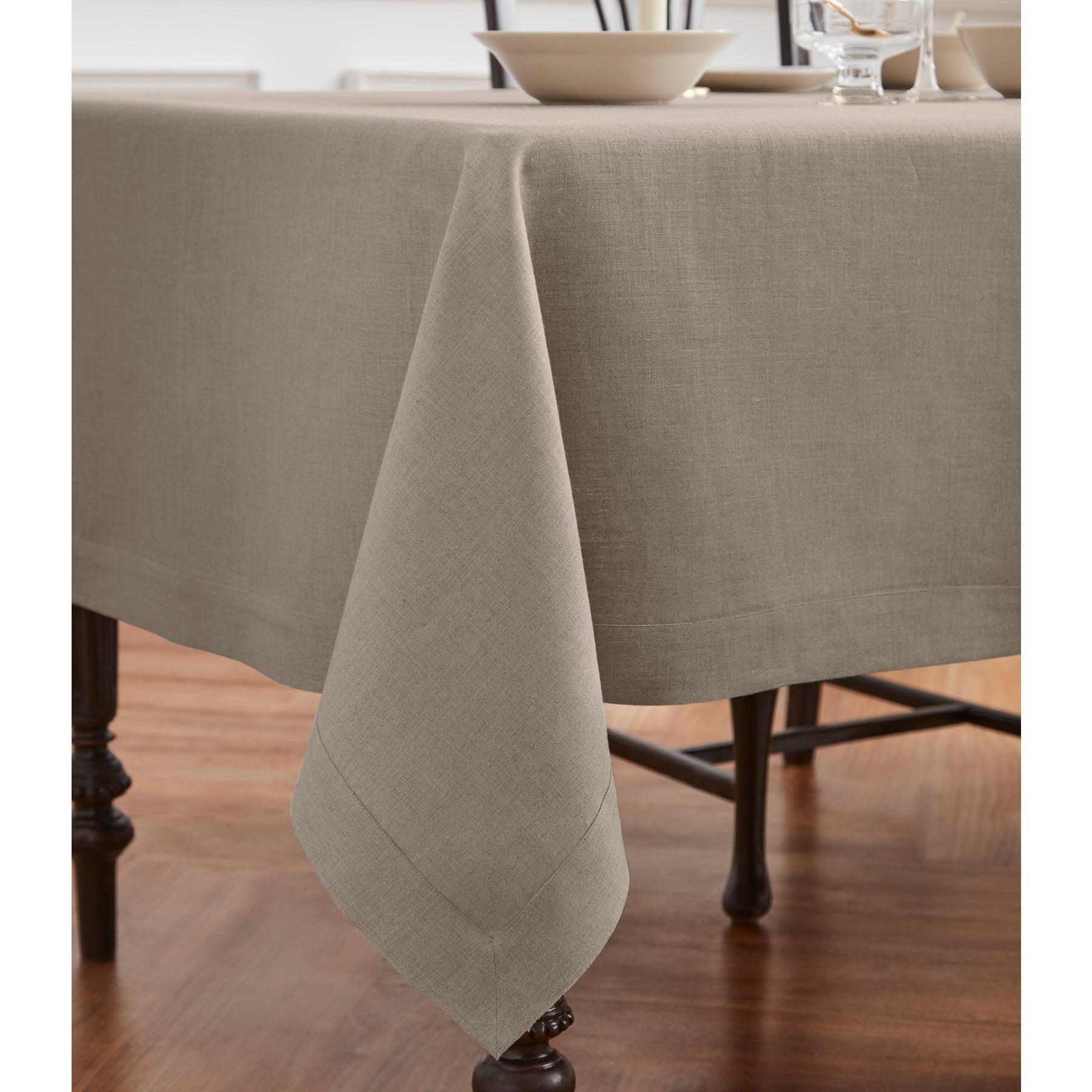 Premium Diana Medium Weight Tablecloth - Elegant & Durable for Dining, Parties, and Special Events - Perfect for Home, Restaurants, and Catering