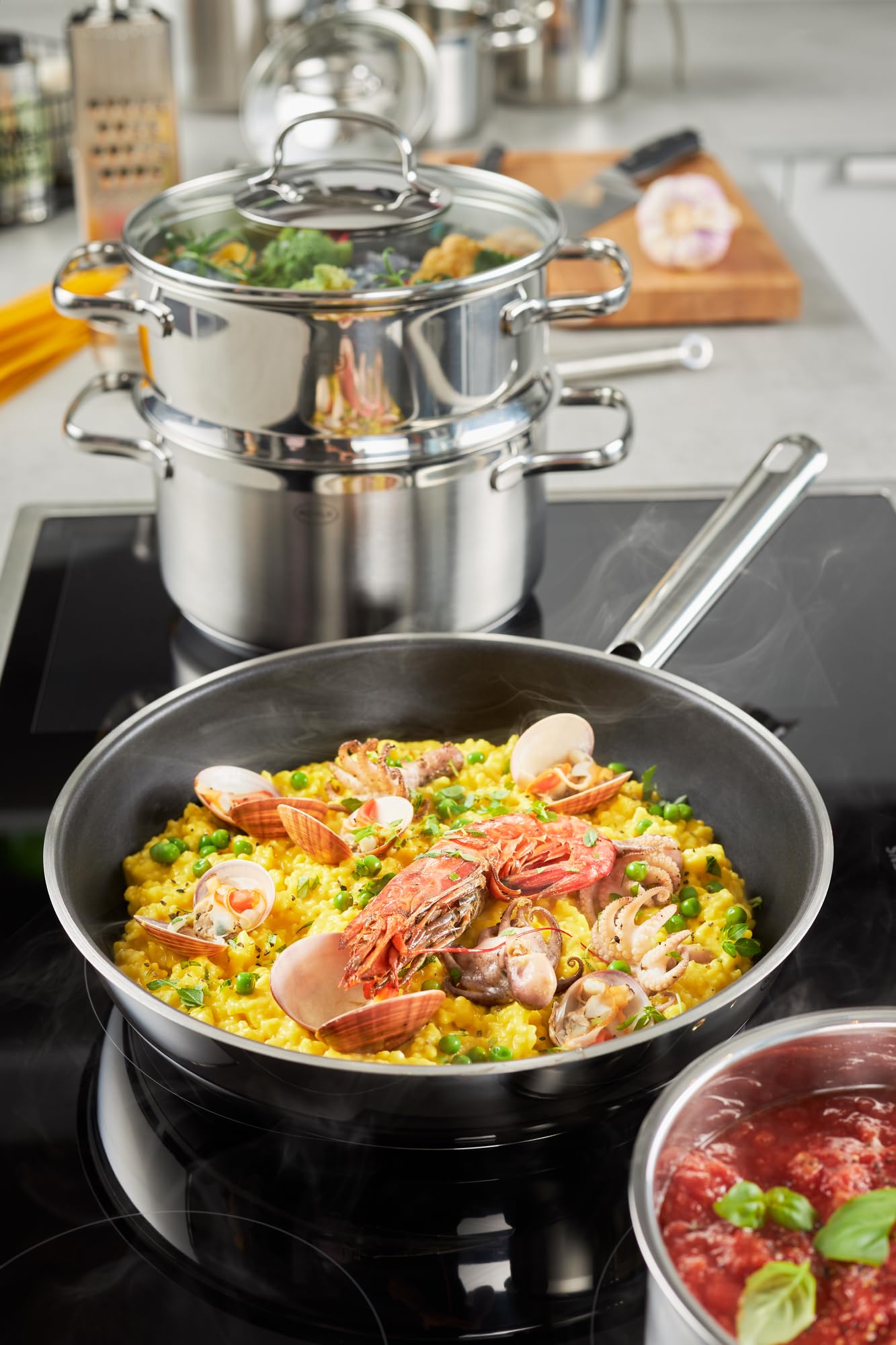 Premium RÖSLE Stainless Steel Frying Pan - 23.6 x 13.2 x 3 Inches (59.9 x 33.5 x 7.5 cm) - Professional Nonstick Cookware for Searing, Sauteing & Perfect Pancakes - Ideal for Home Chefs & Restaurant Use