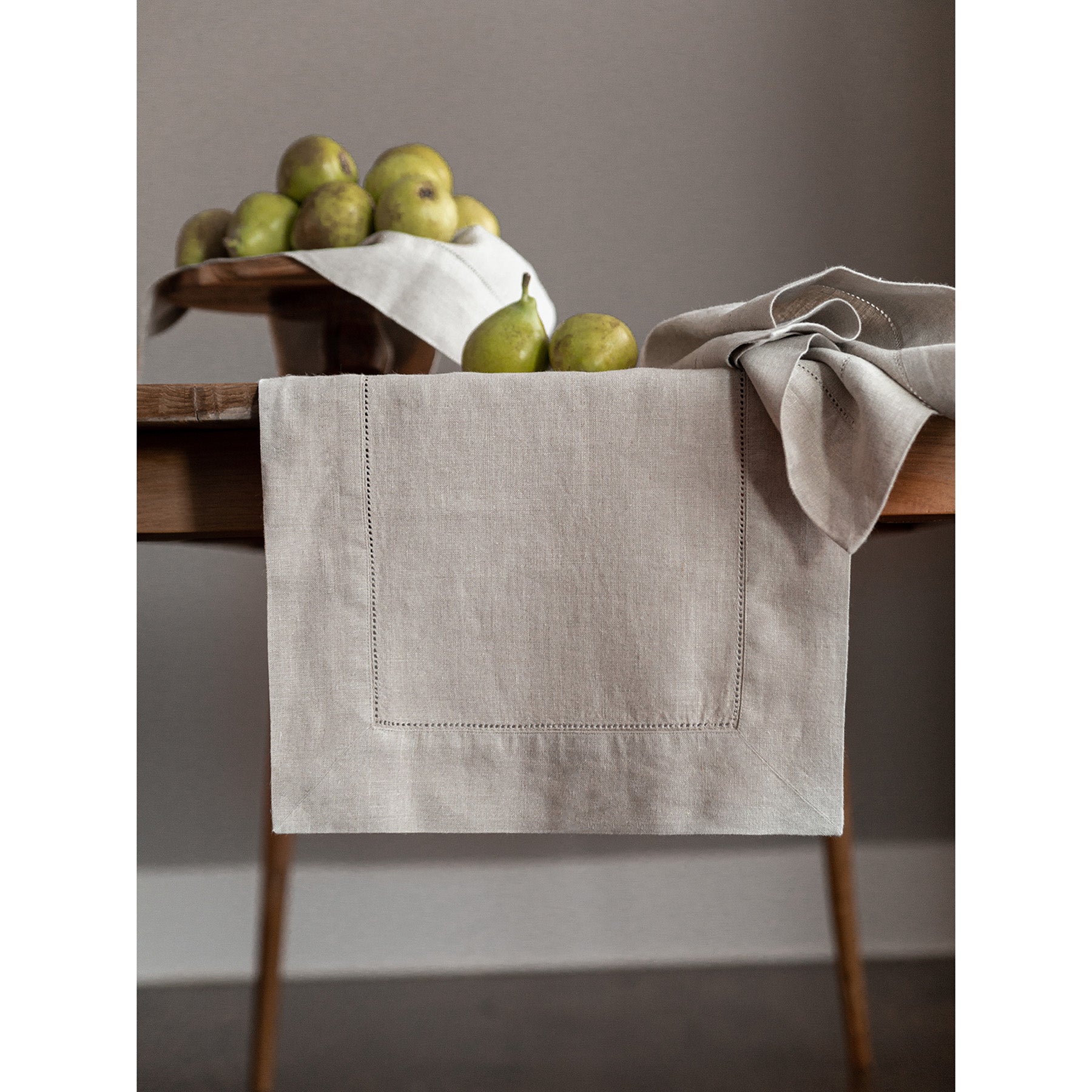 Premium Heavyweight Hemstitch Table Runner - Elegant Dining Decor for Weddings, Holidays & Formal Events - 100% Cotton Linen Tablecloth Accessory