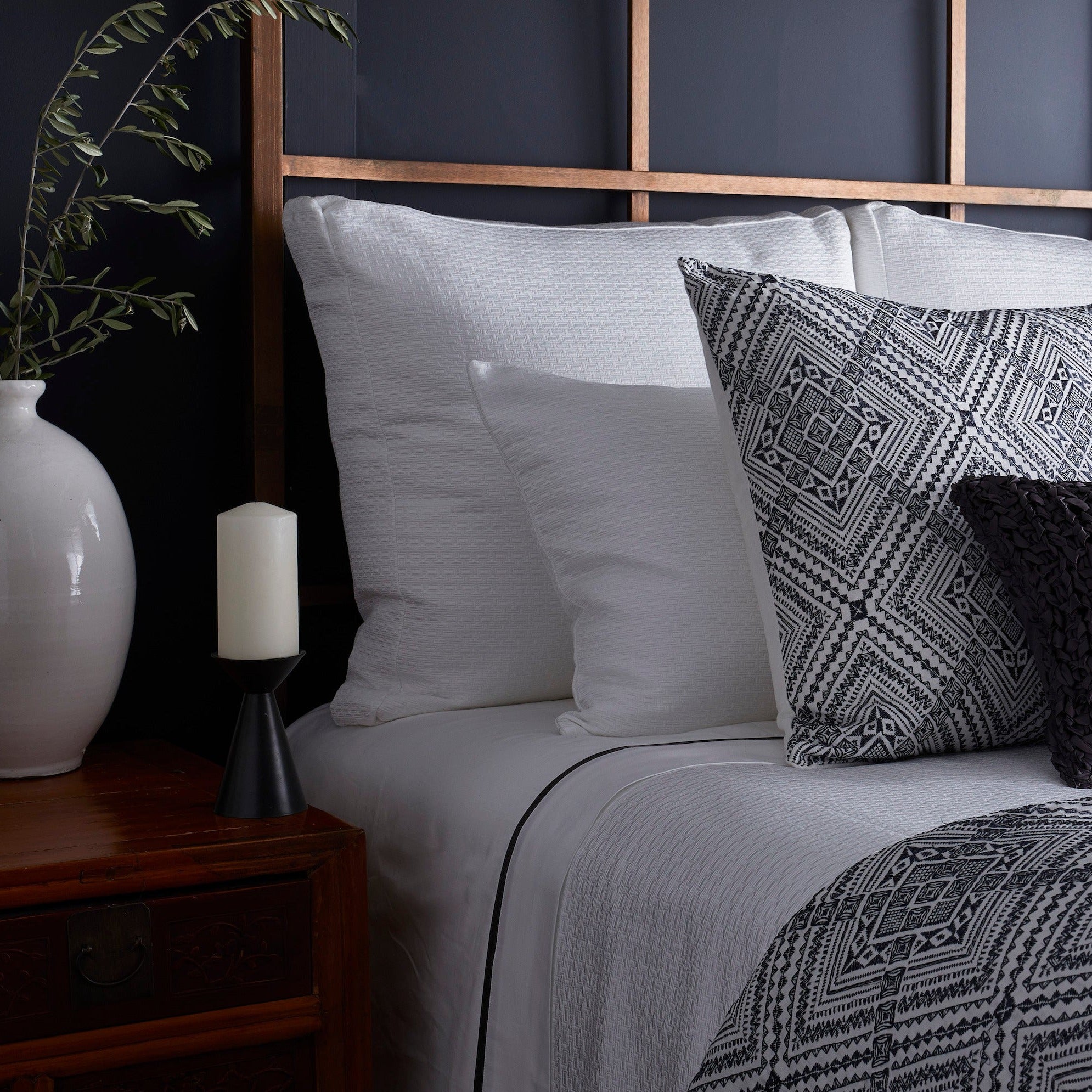 Premium Pavilion Sham - Soft & Breathable Pillow Cover for Bedroom Decor - Perfect for Home, Hotel, and Guest Room Styling