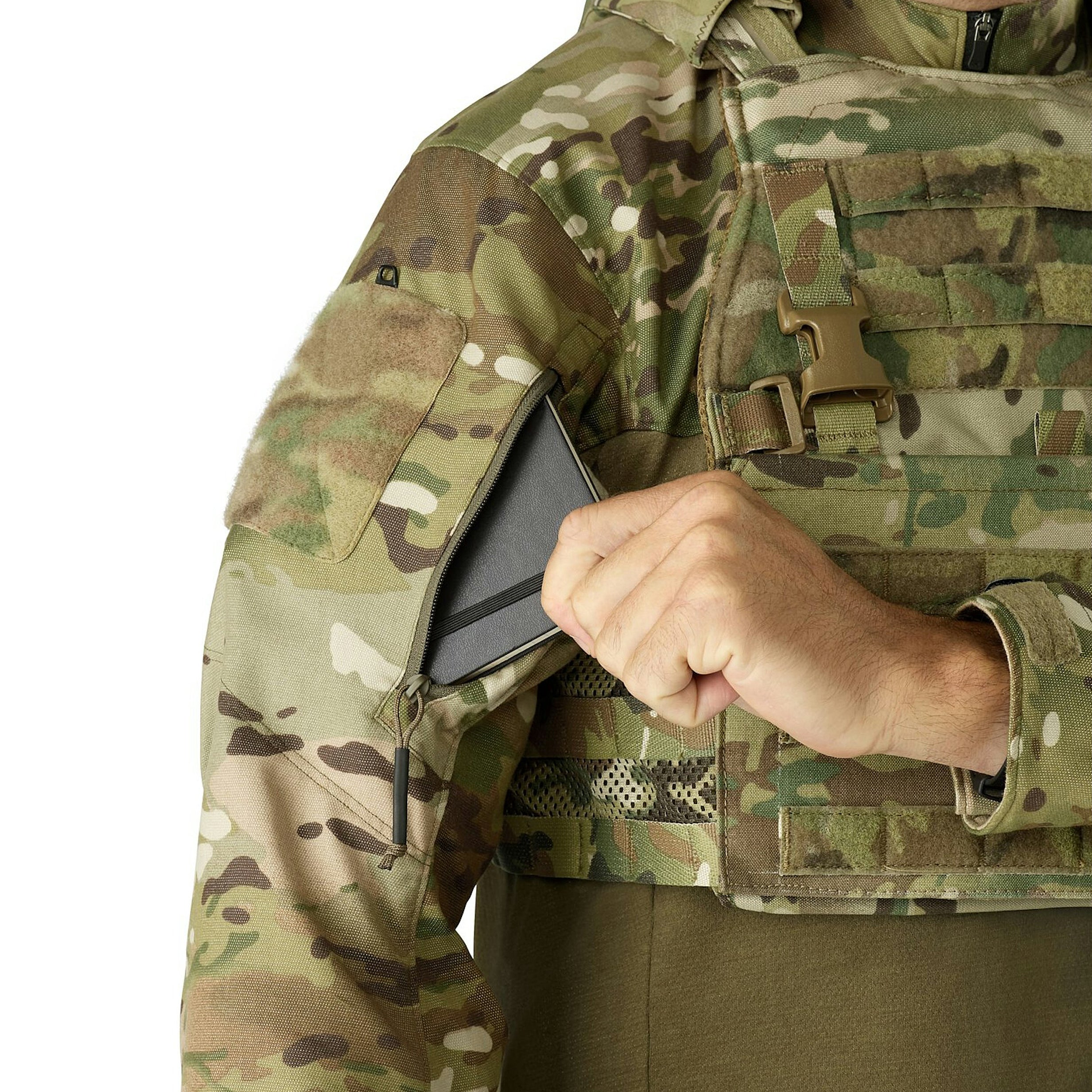 Arc'teryx LEAF Assault Shirt LT MultiCam - Men's Tactical Combat Uniform | Lightweight & Durable Military Shirt for Outdoor Adventures, Hiking & Airsoft (Like New Condition)