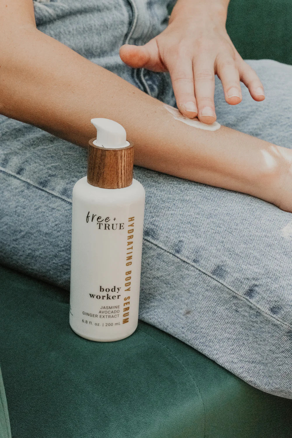 BODY WORKER Hydrating Body Serum - Moisturizing & Nourishing Skin Care for Dry Skin - Perfect for Daily Hydration & Post-Workout Recovery